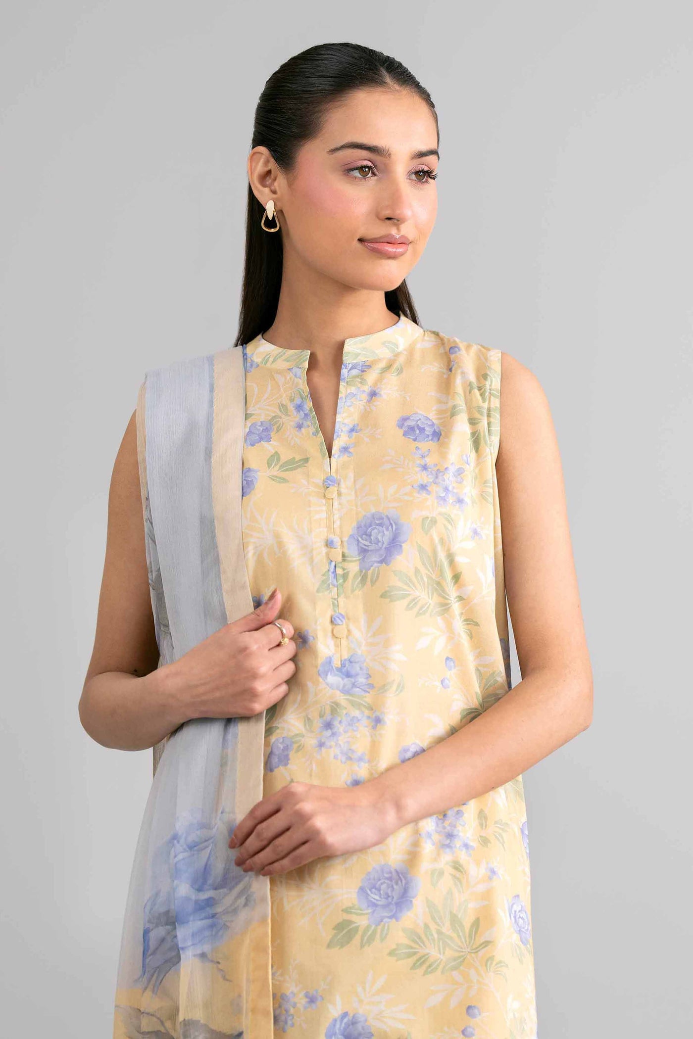 3 Piece Unstitched Embroidered Linen Suit