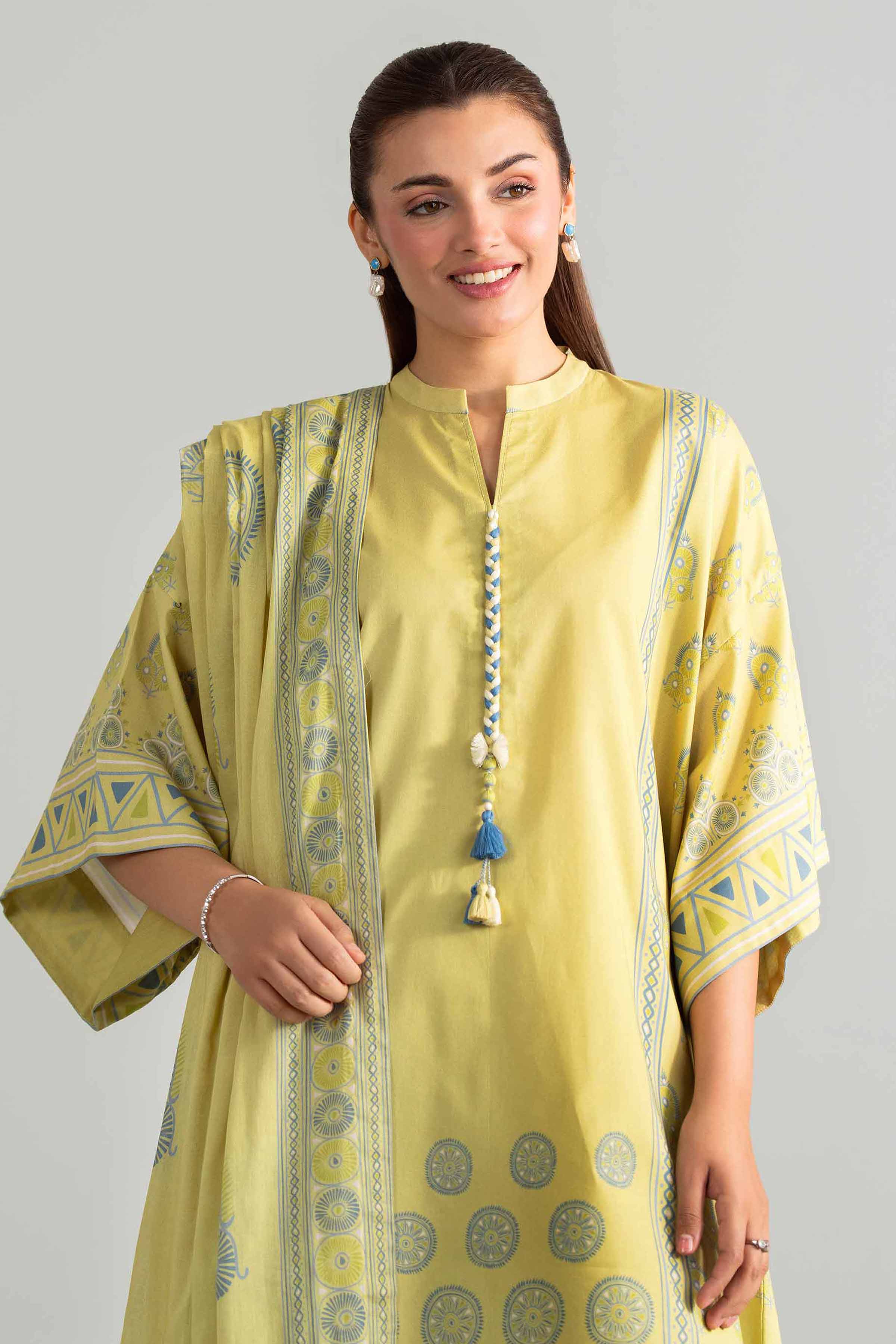 3 Piece Unstitched Embroidered Velvet Suit