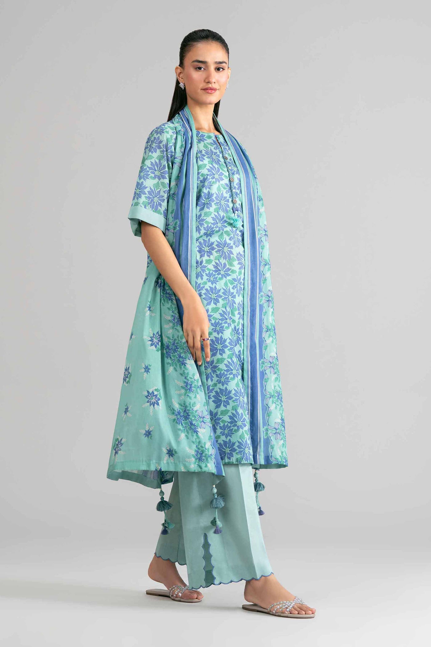3 Piece Embroidered Velvet Suit