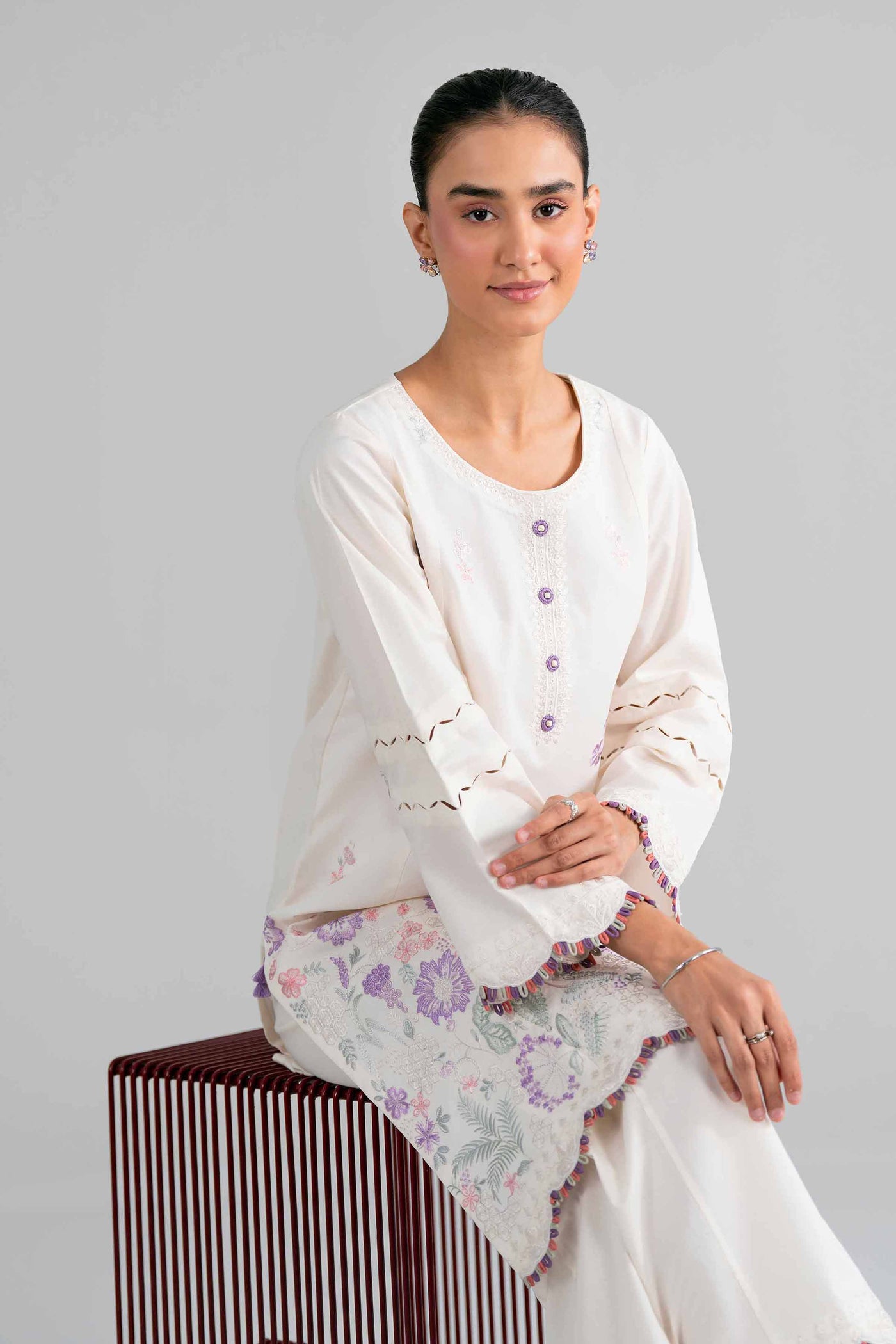 https://cdn.shopify.com/s/files/1/0534/2065/4791/files/42601938-_11.jpg?v=1779172290