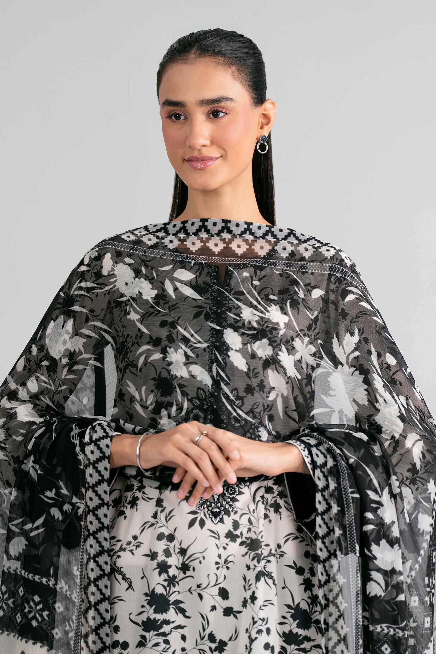 https://cdn.shopify.com/s/files/1/0534/2065/4791/files/42602003-_10.jpg?v=1779185262