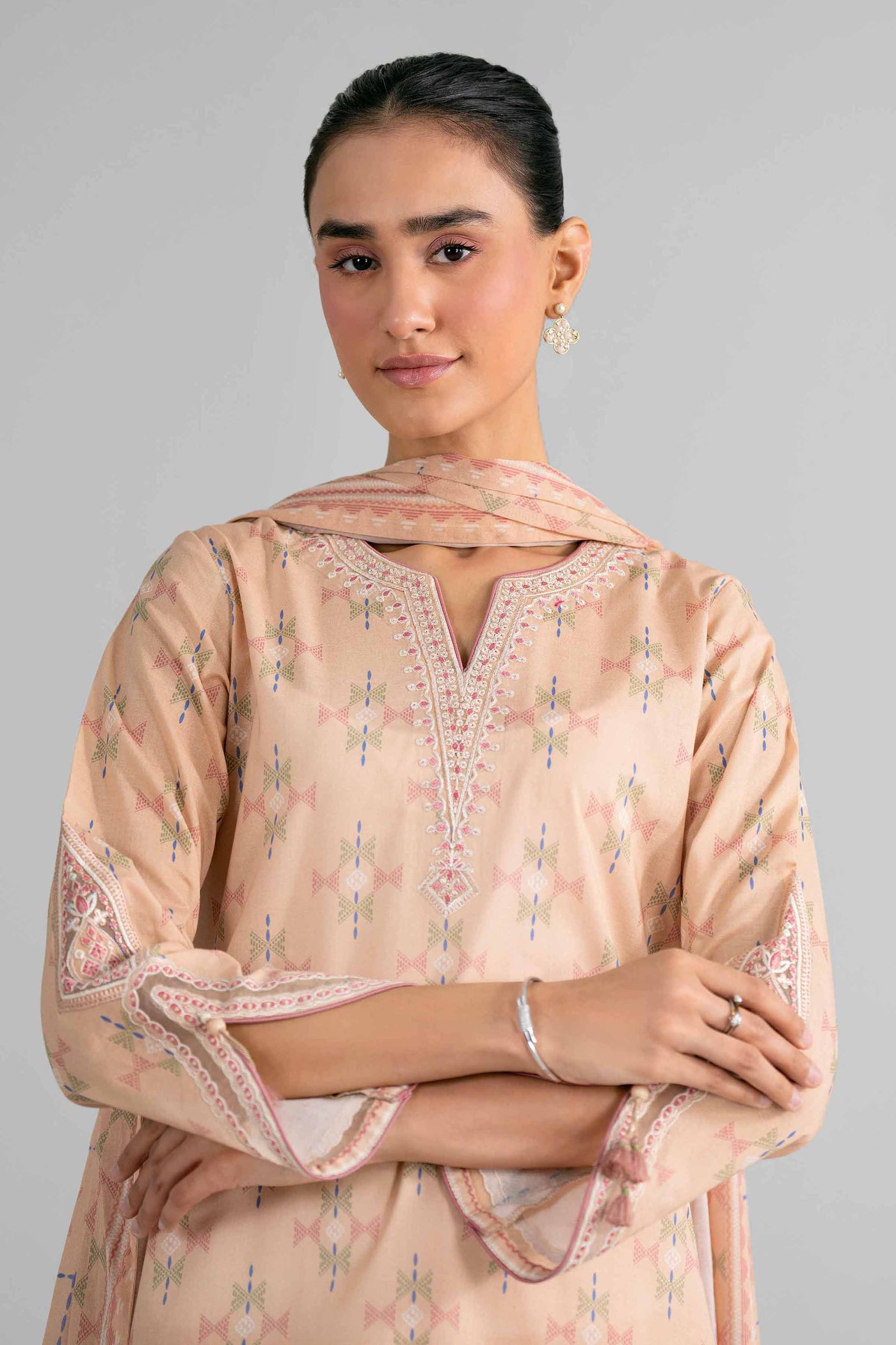 https://cdn.shopify.com/s/files/1/0534/2065/4791/files/42602015-_12.jpg?v=1779188219