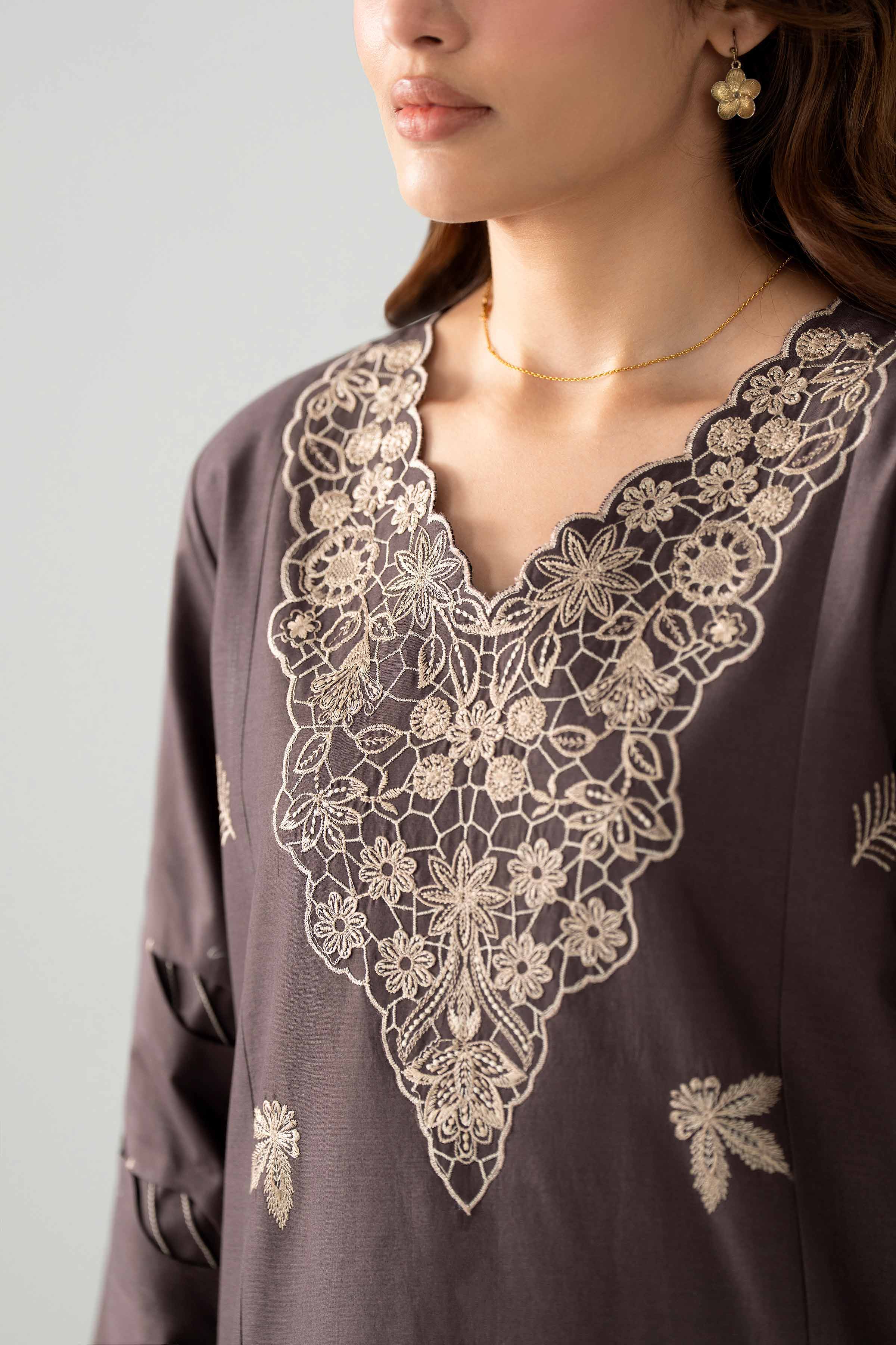 3 Piece - Embroidered Suit - 42602038