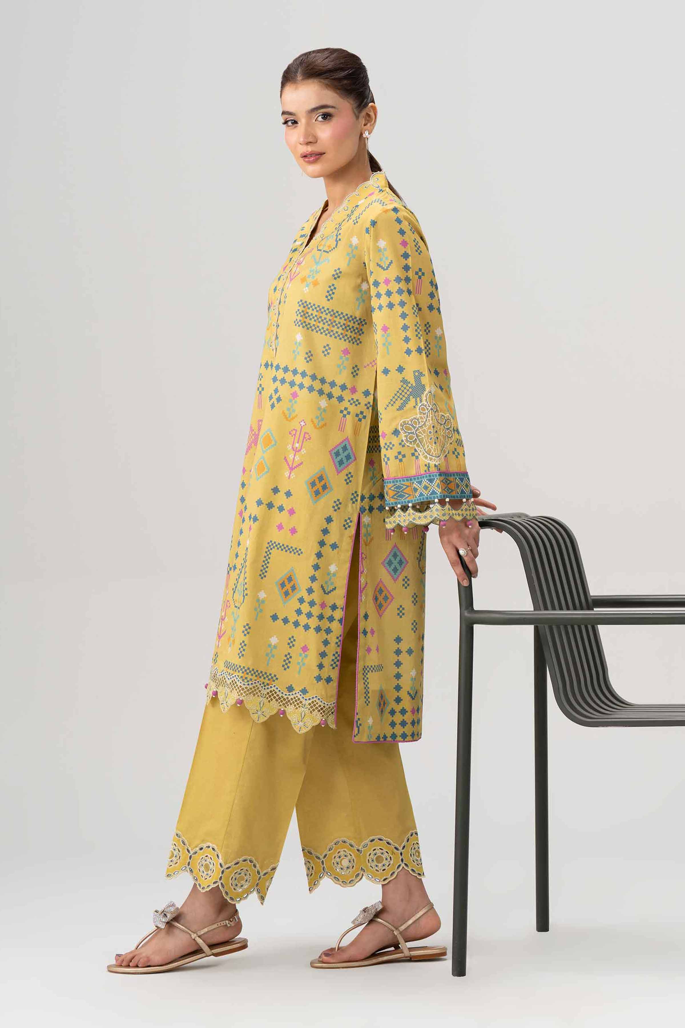 2 Piece - Printed Embroidered Suit - 42602057