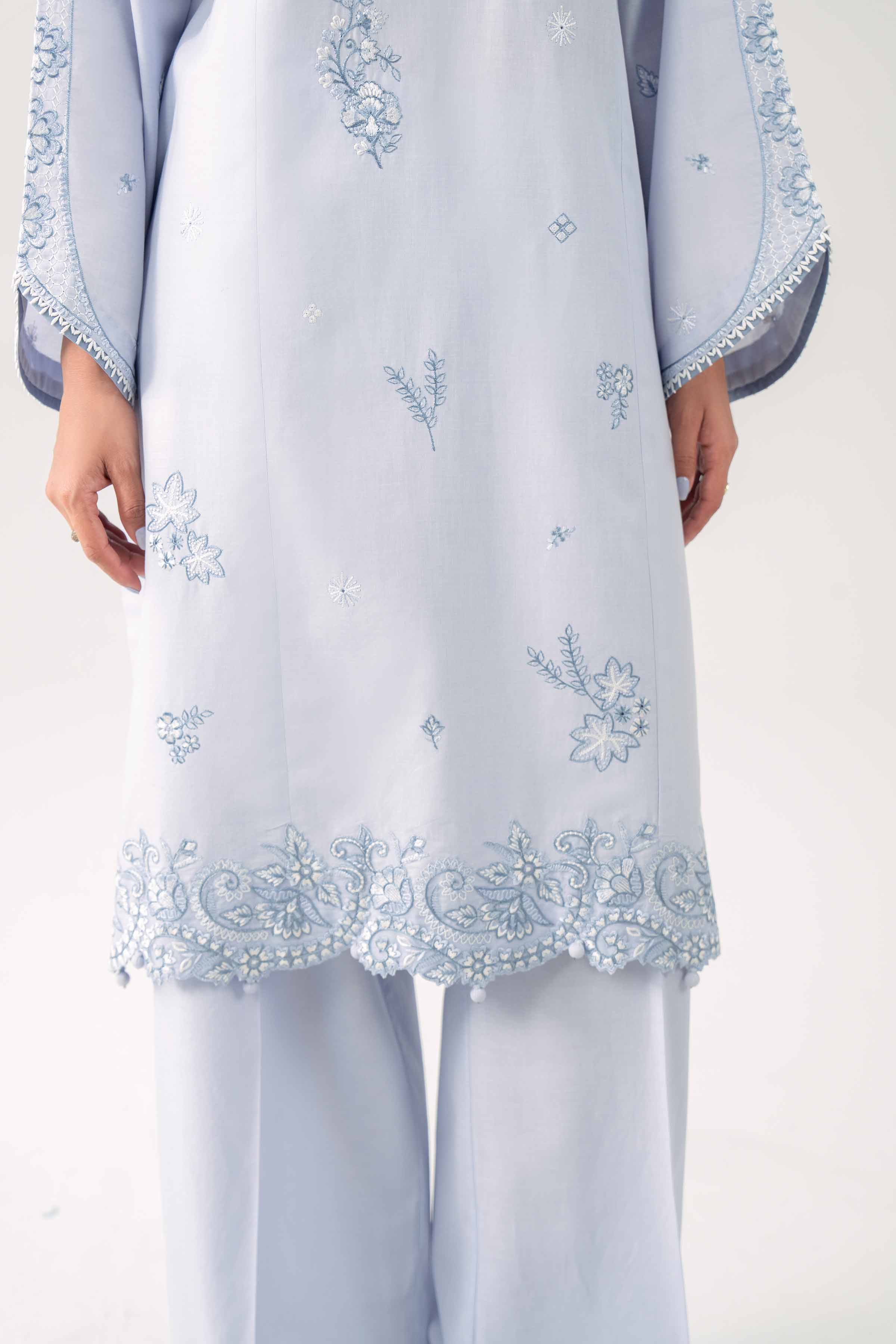 2 Piece - Embroidered Suit - 42602082