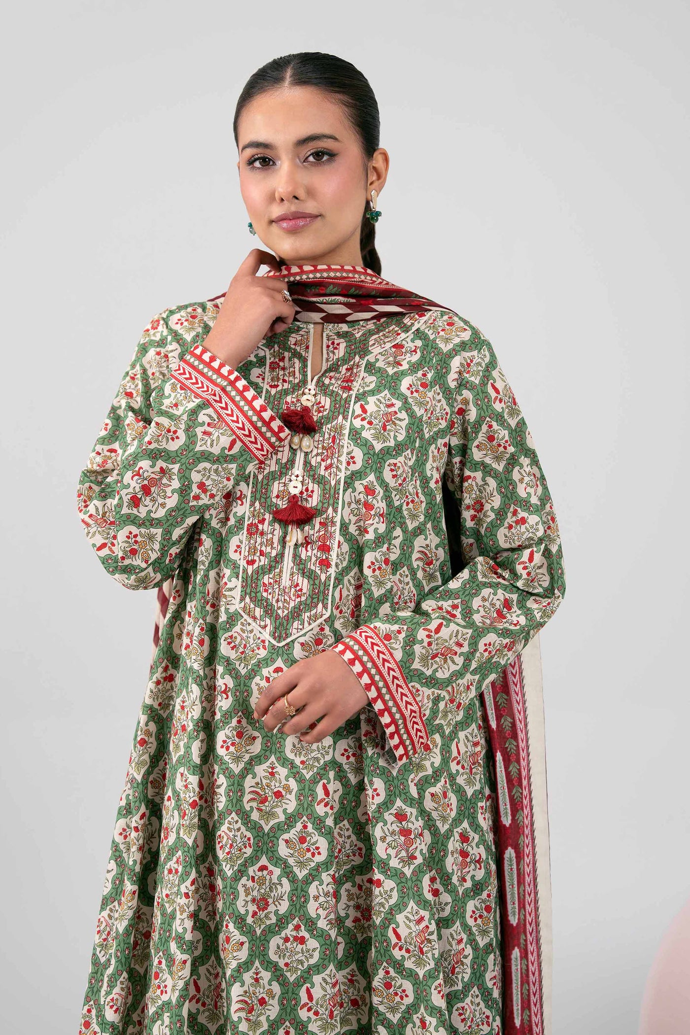2 Piece Embroidered Arabic Lawn Suit