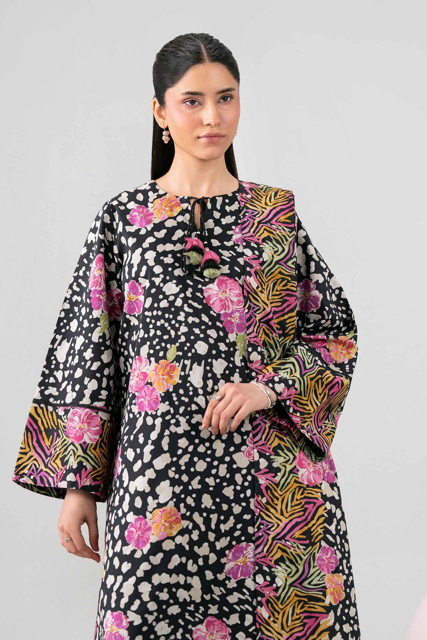 https://cdn.shopify.com/s/files/1/0534/2065/4791/files/42602600-_4.jpg?v=1779282461