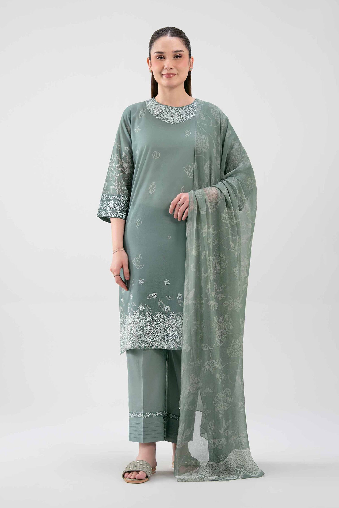 3 Piece Embroidered Lawn Suit