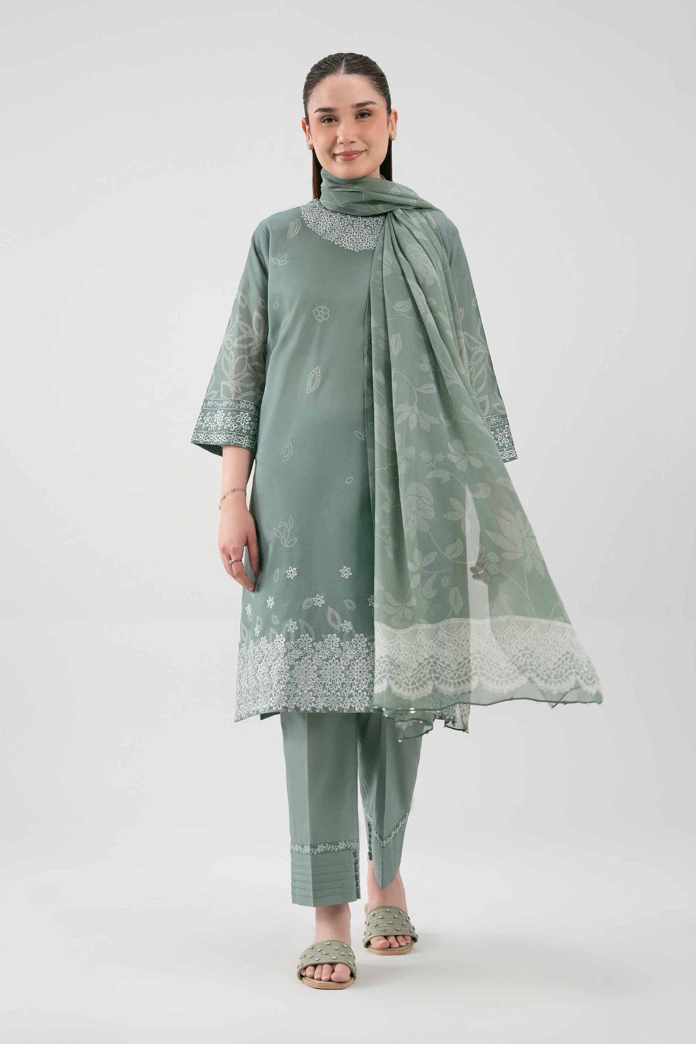 3 Piece Embroidered Lawn Suit