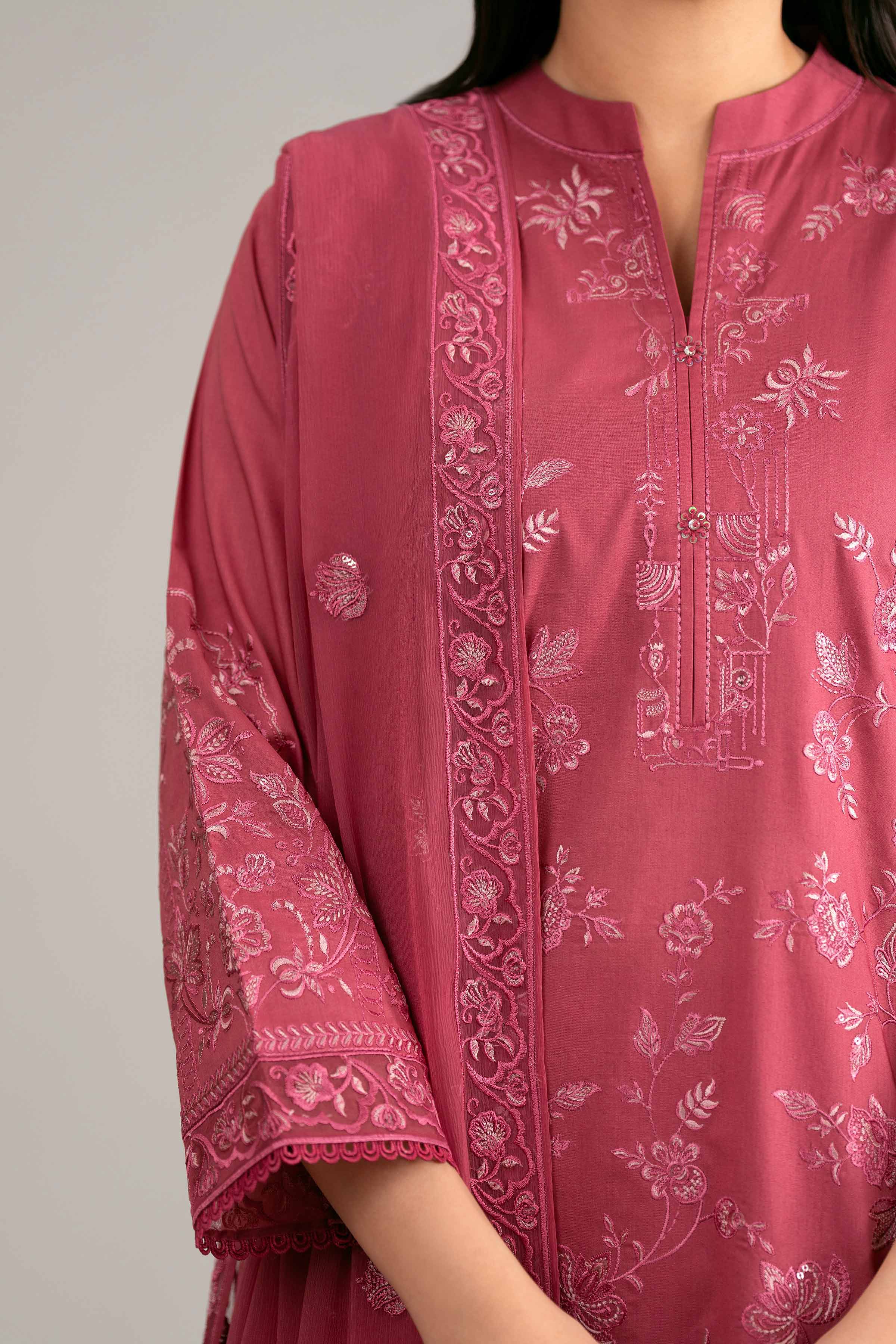 3 Piece - Embroidered Suit - 42619526