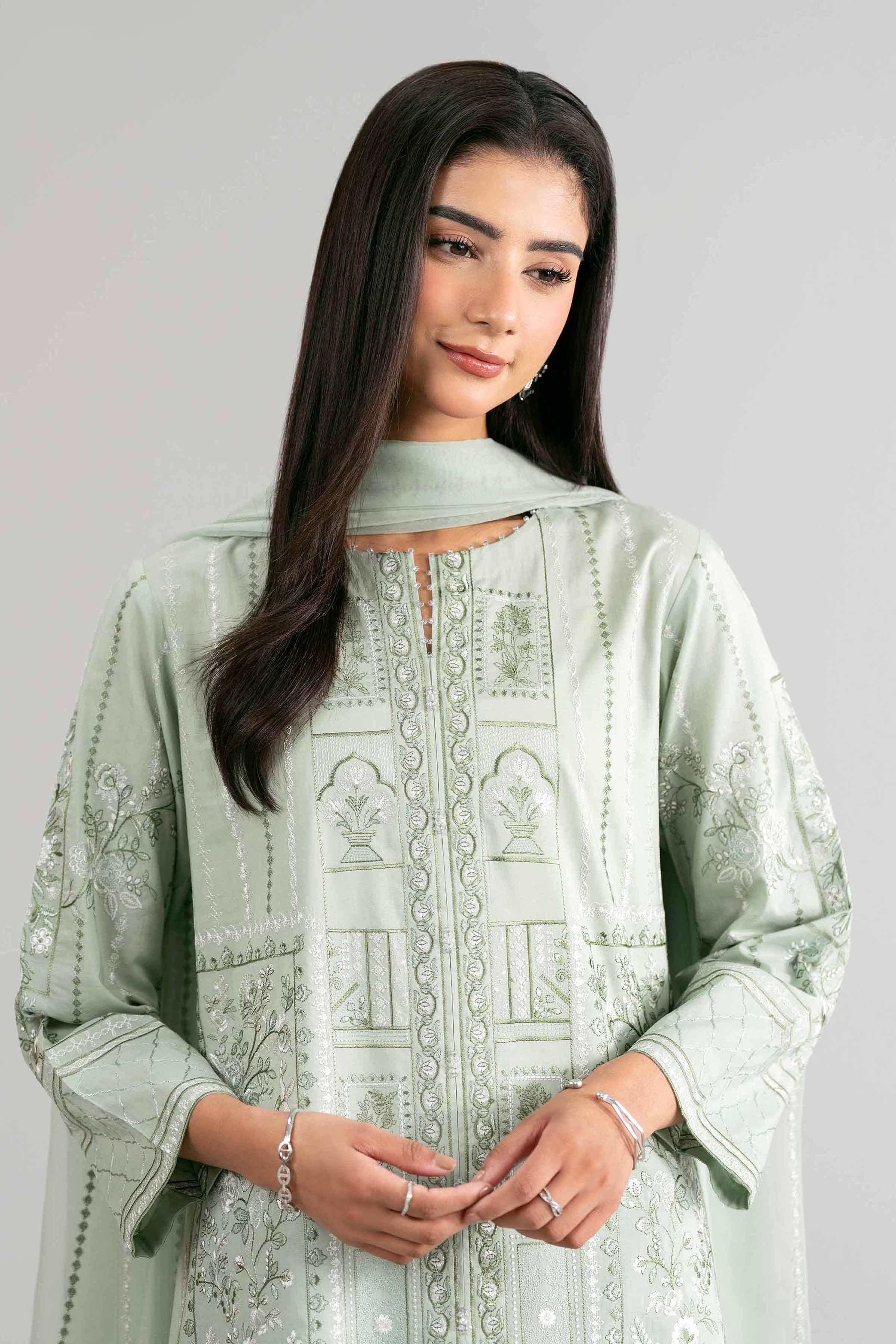 3 Piece - Embroidered Suit - 42619535
