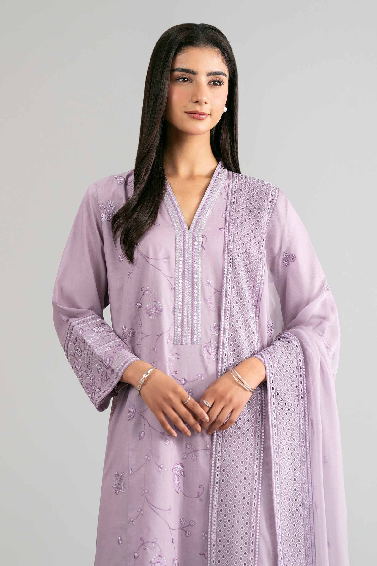 3 Piece - Embroidered Suit - 42619536