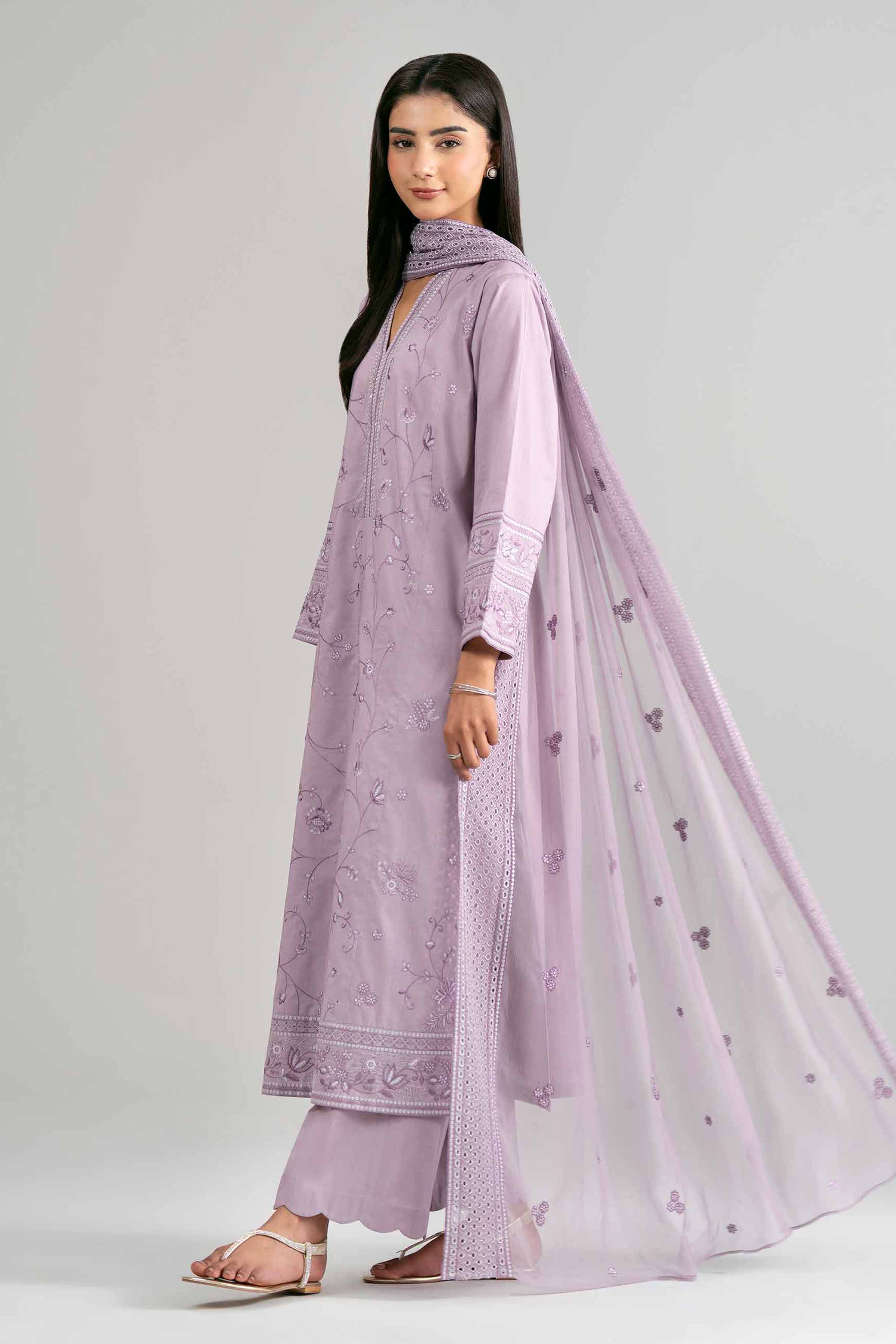 3 Piece - Embroidered Suit - 42619536