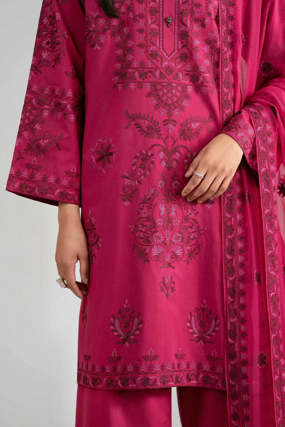 3 Piece - Embroidered Suit - 42619538