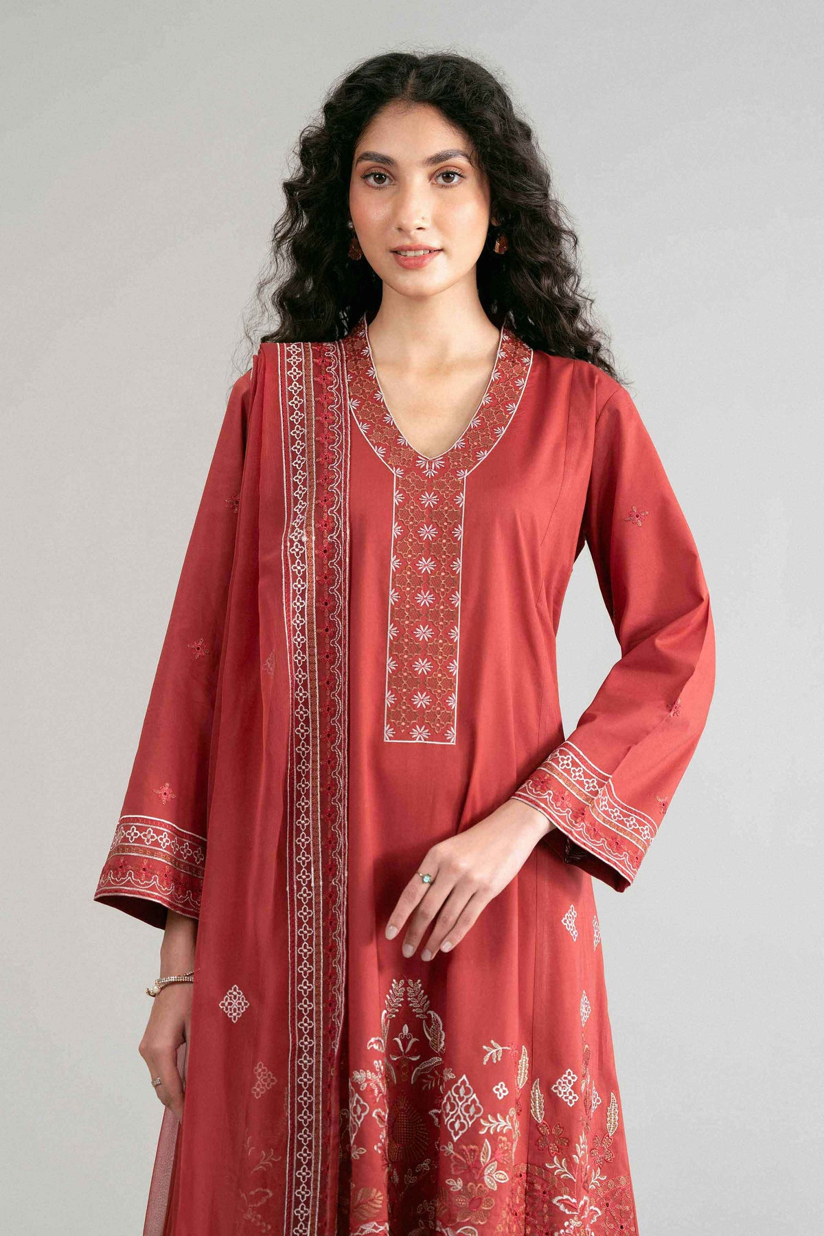 3 Piece - Embroidered Suit - 42619539