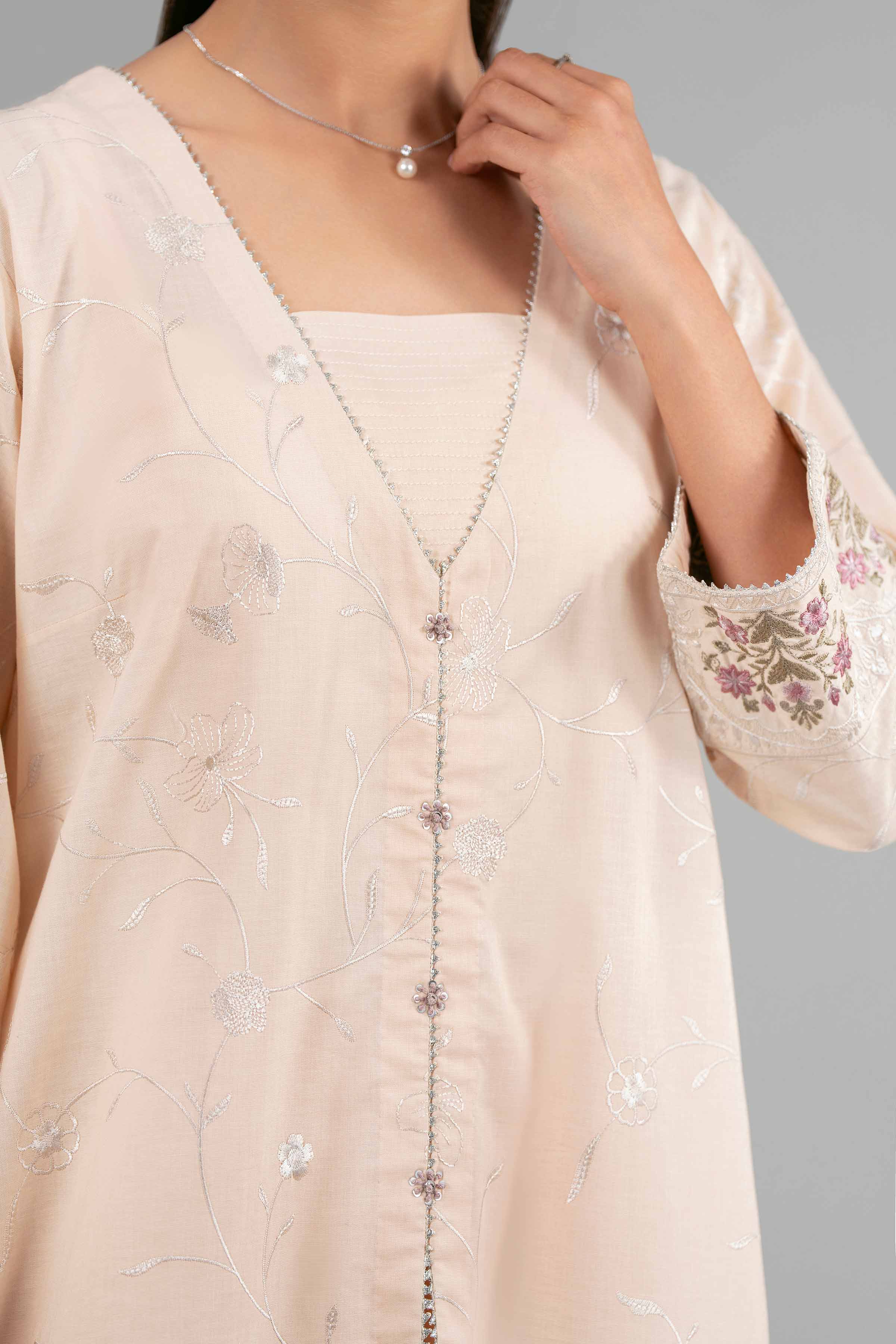 3 Piece - Embroidered Suit - 42619940