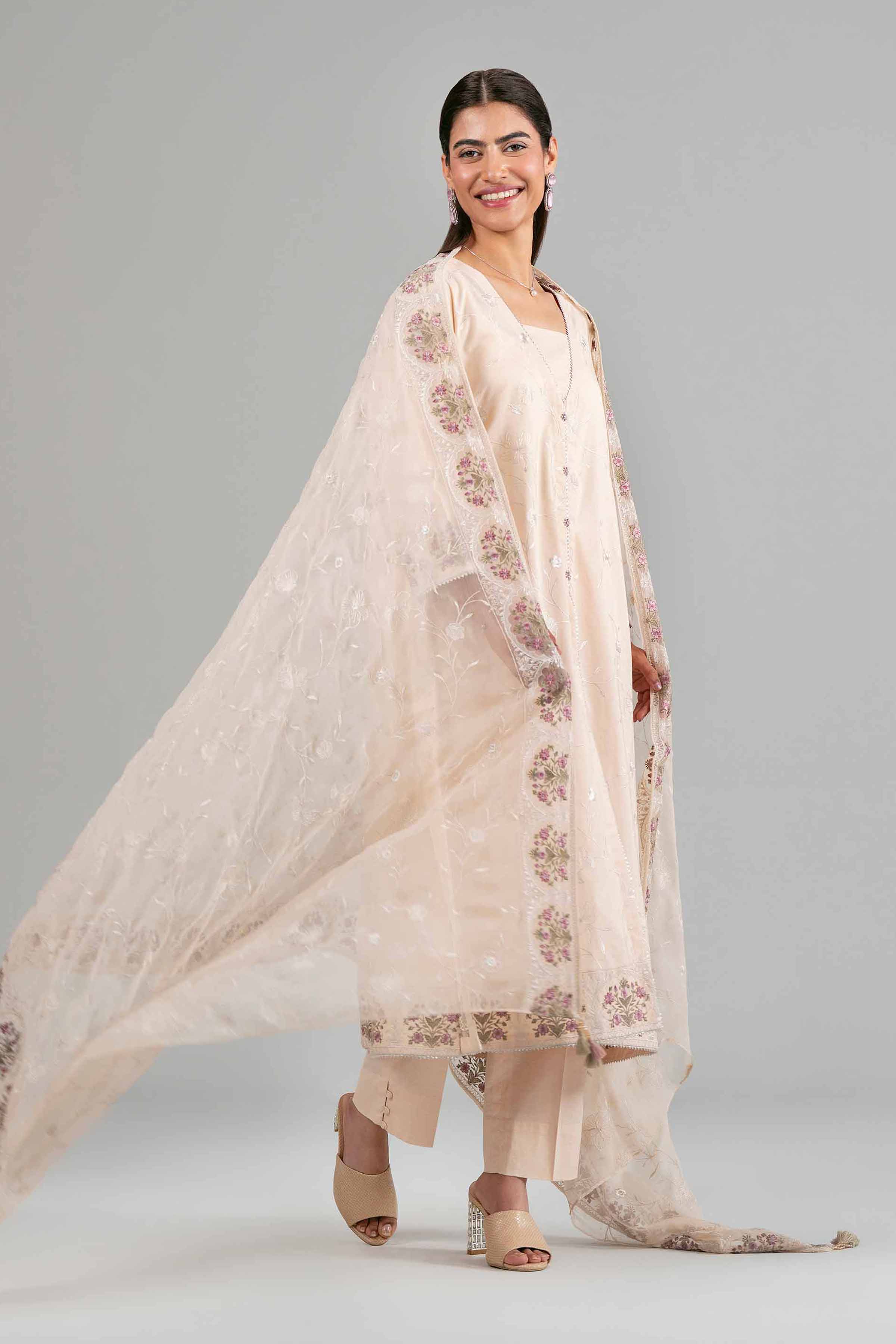 3 Piece - Embroidered Suit - 42619940