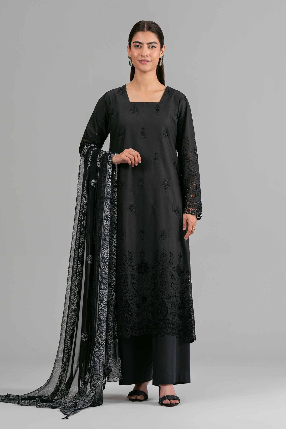 3 Piece - Printed Embroidered Suit - 42619945