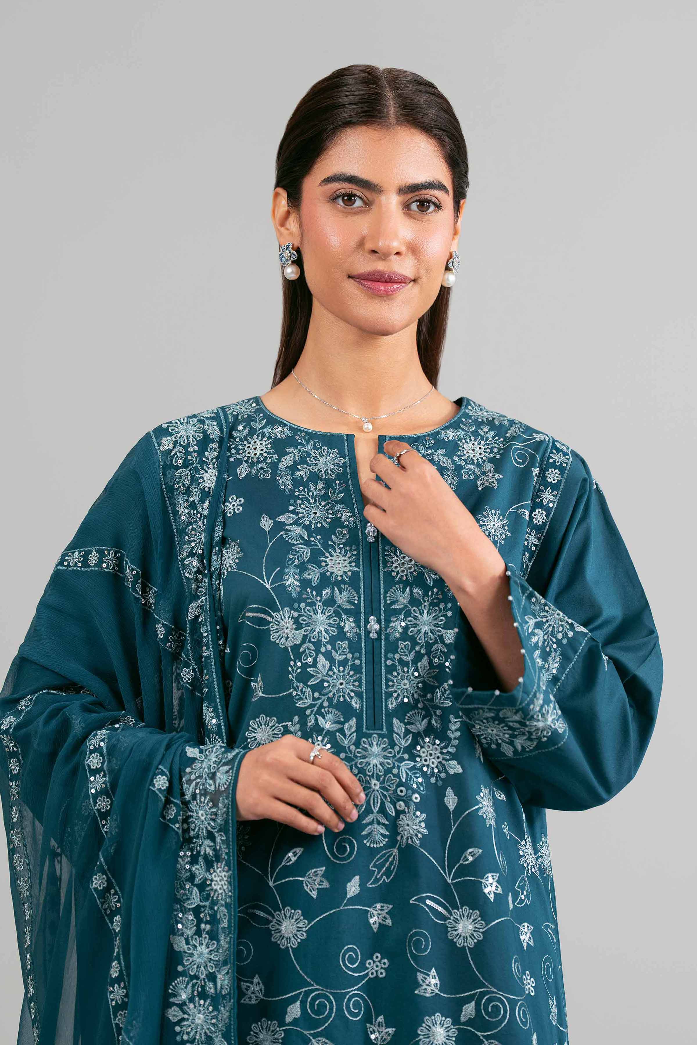3 Piece - Embroidered Suit - 42619957