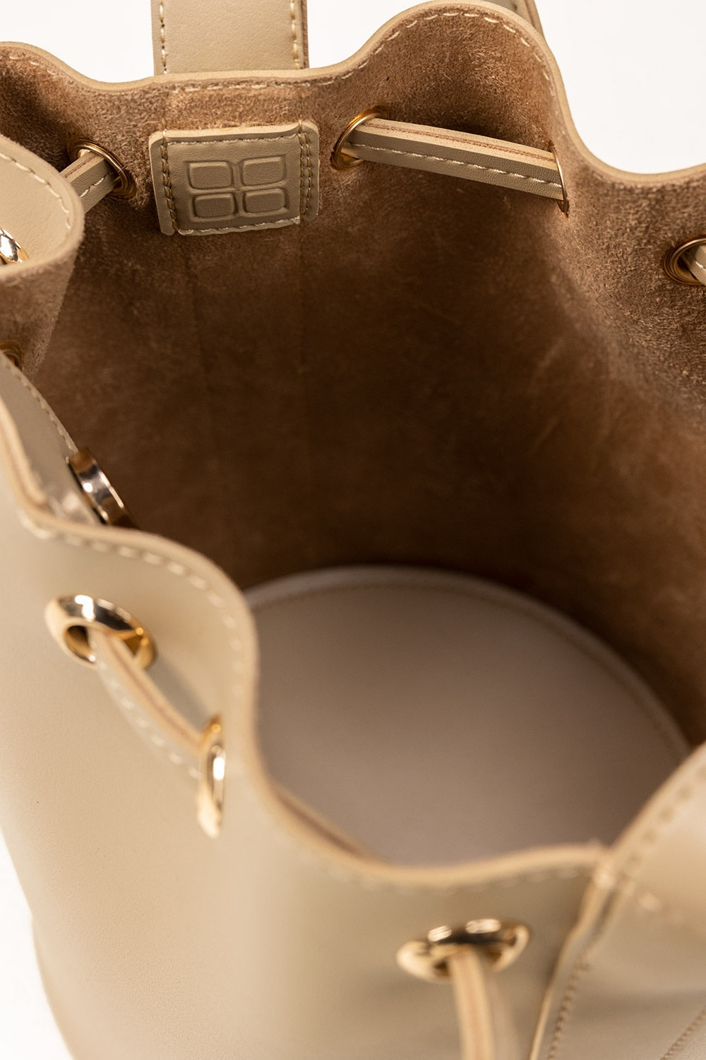 Beige Bucket Bag Iww-Bkb24-018