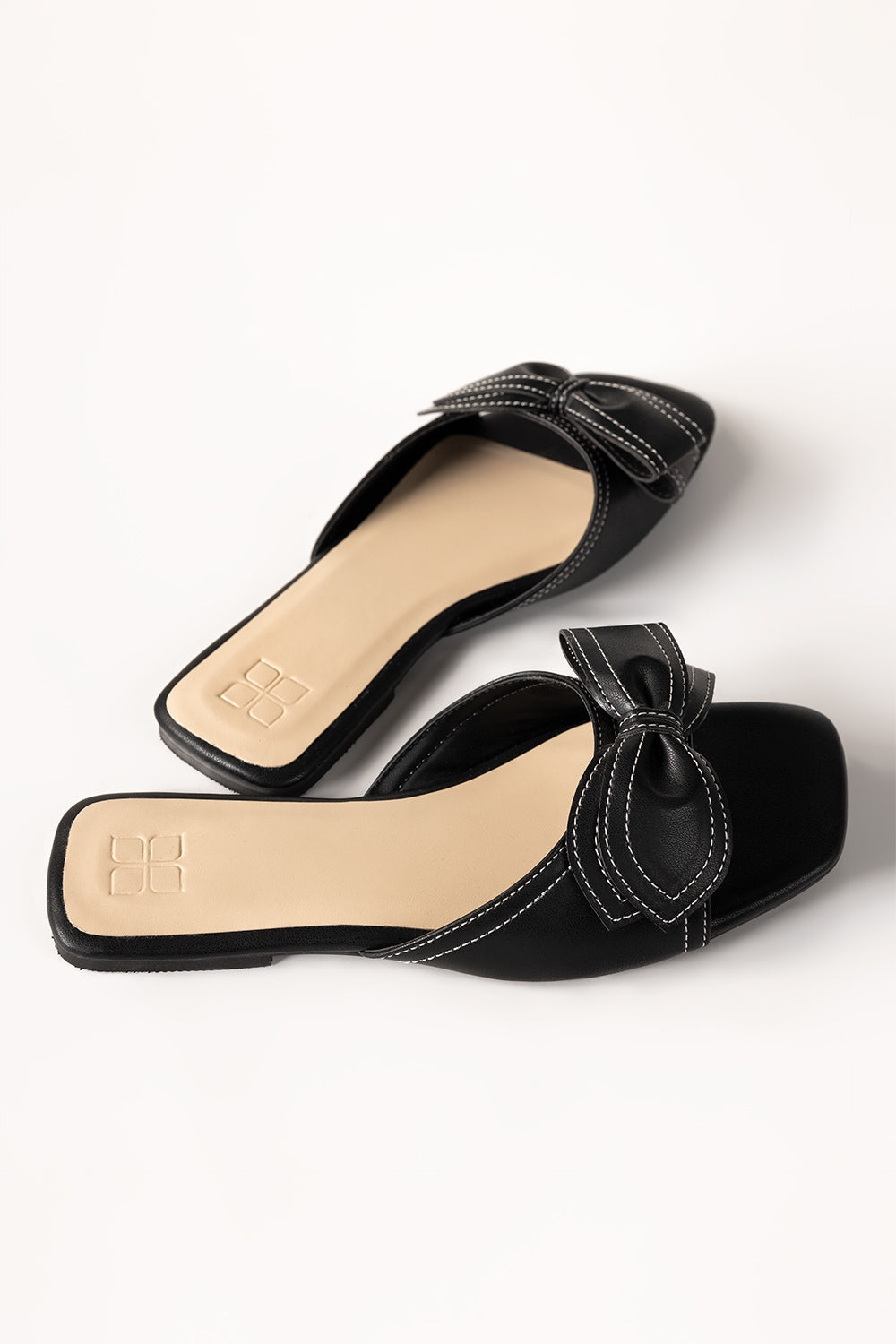 Women Black Slipper