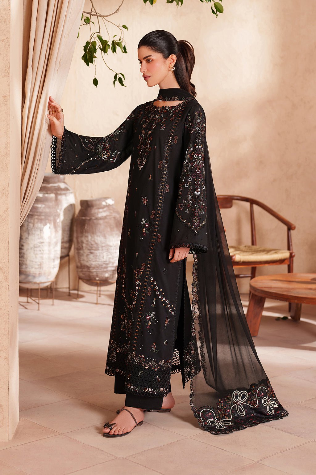 EL-07 Embroidered Lawn