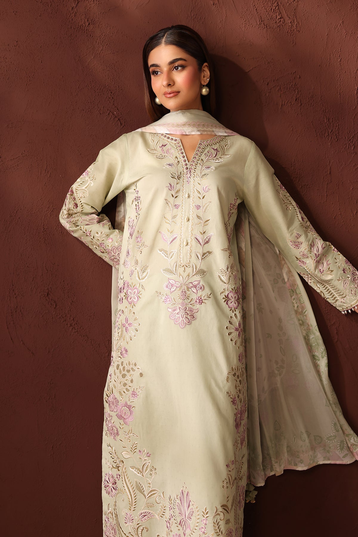 EMBROIDERED DOBBY LAWN SF-4482
