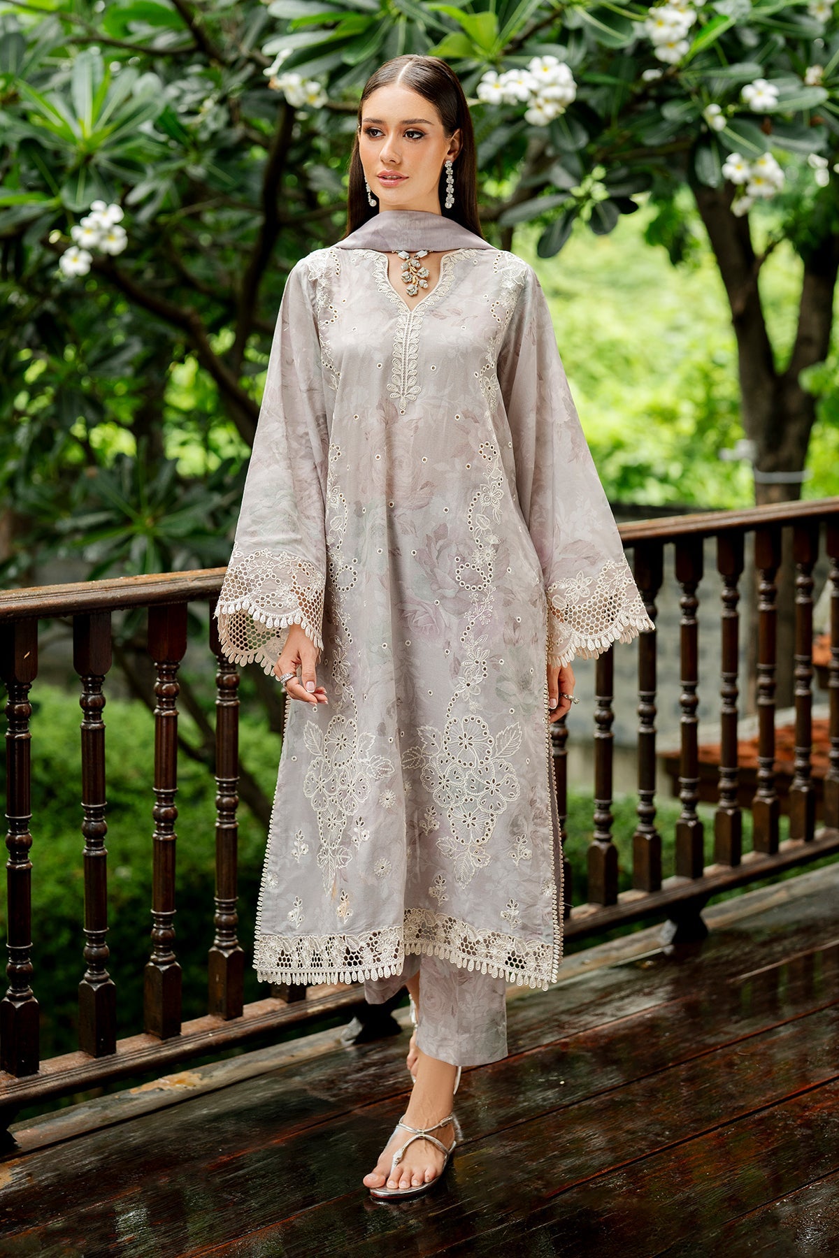 https://cdn.shopify.com/s/files/1/2277/5269/files/44_6d11d695-ac7d-4a13-bf63-f25d17551f86.jpg?v=1753779591