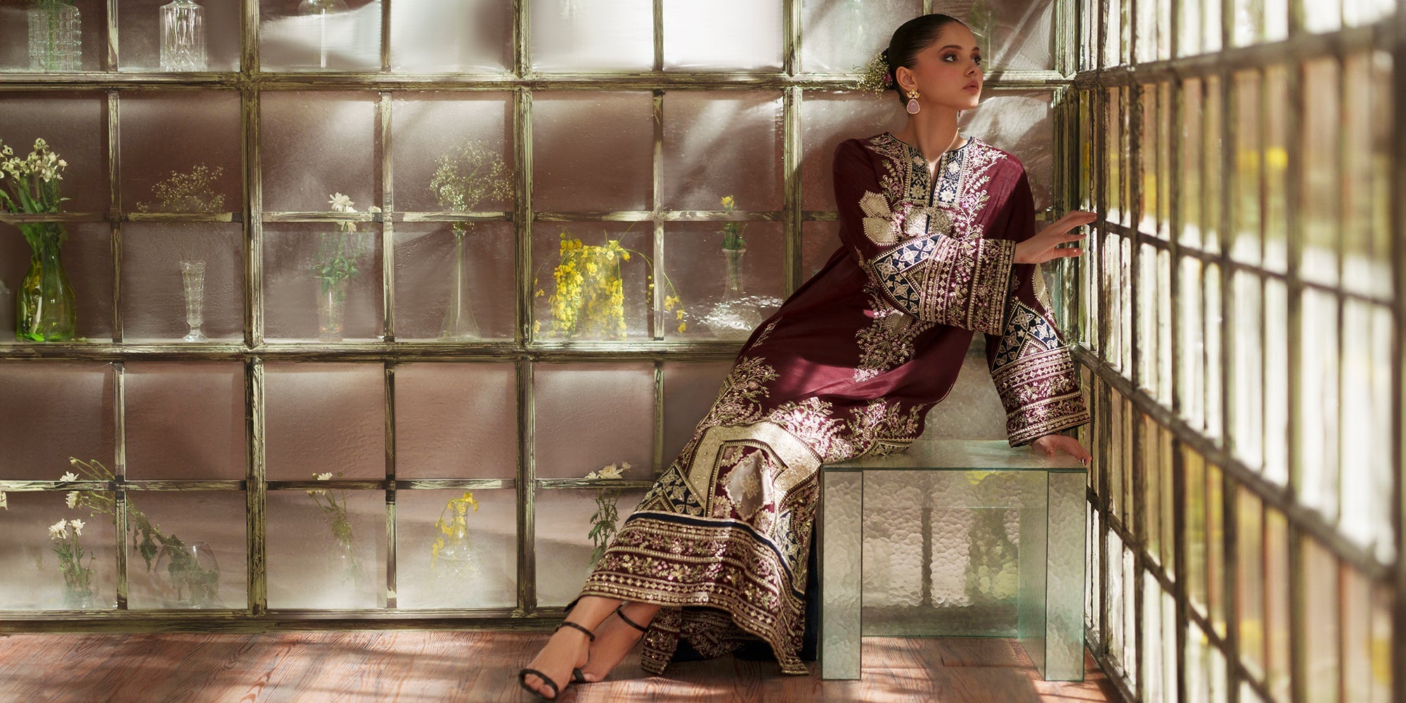 EMBROIDERED KAFTAN (E1141/104/414)