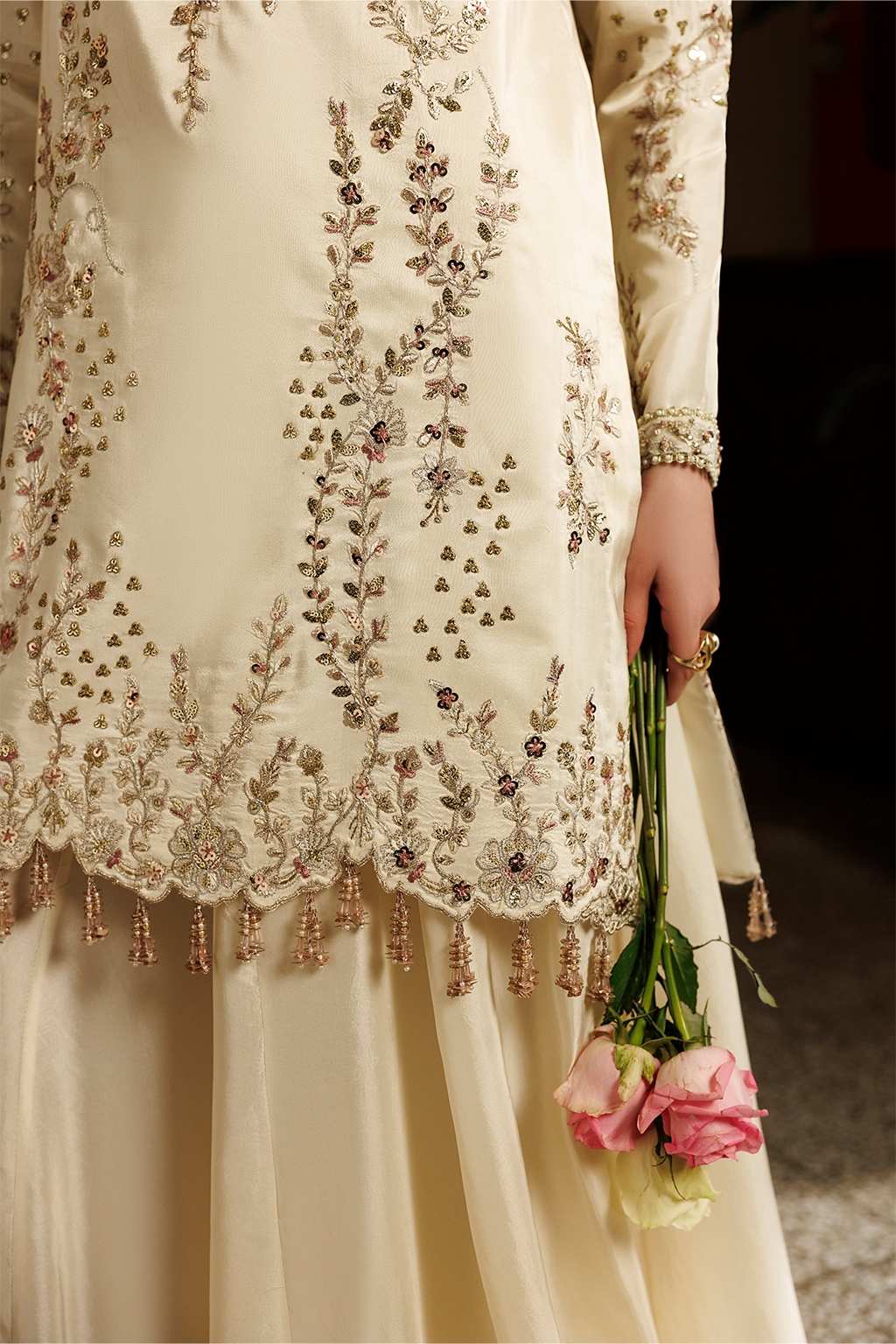 UE-720 Embroidered Ramen Silk