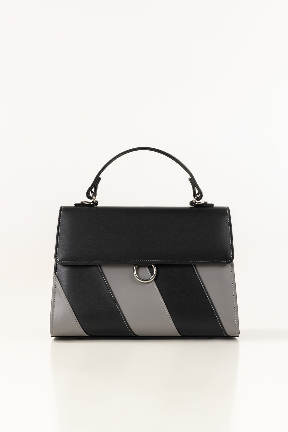 https://cdn.shopify.com/s/files/1/0706/3253/8159/files/452047-black-totebag-front-ideas.jpg?v=1766558562