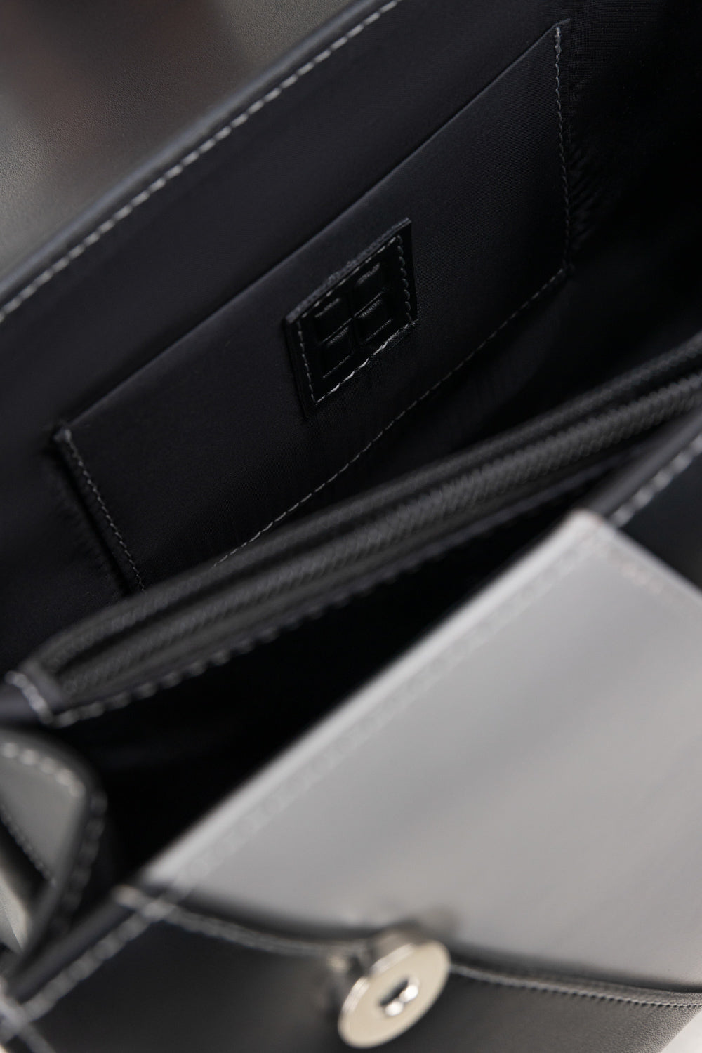 https://cdn.shopify.com/s/files/1/0706/3253/8159/files/452047-black-totebag-top2-ideas.jpg?v=1766558593