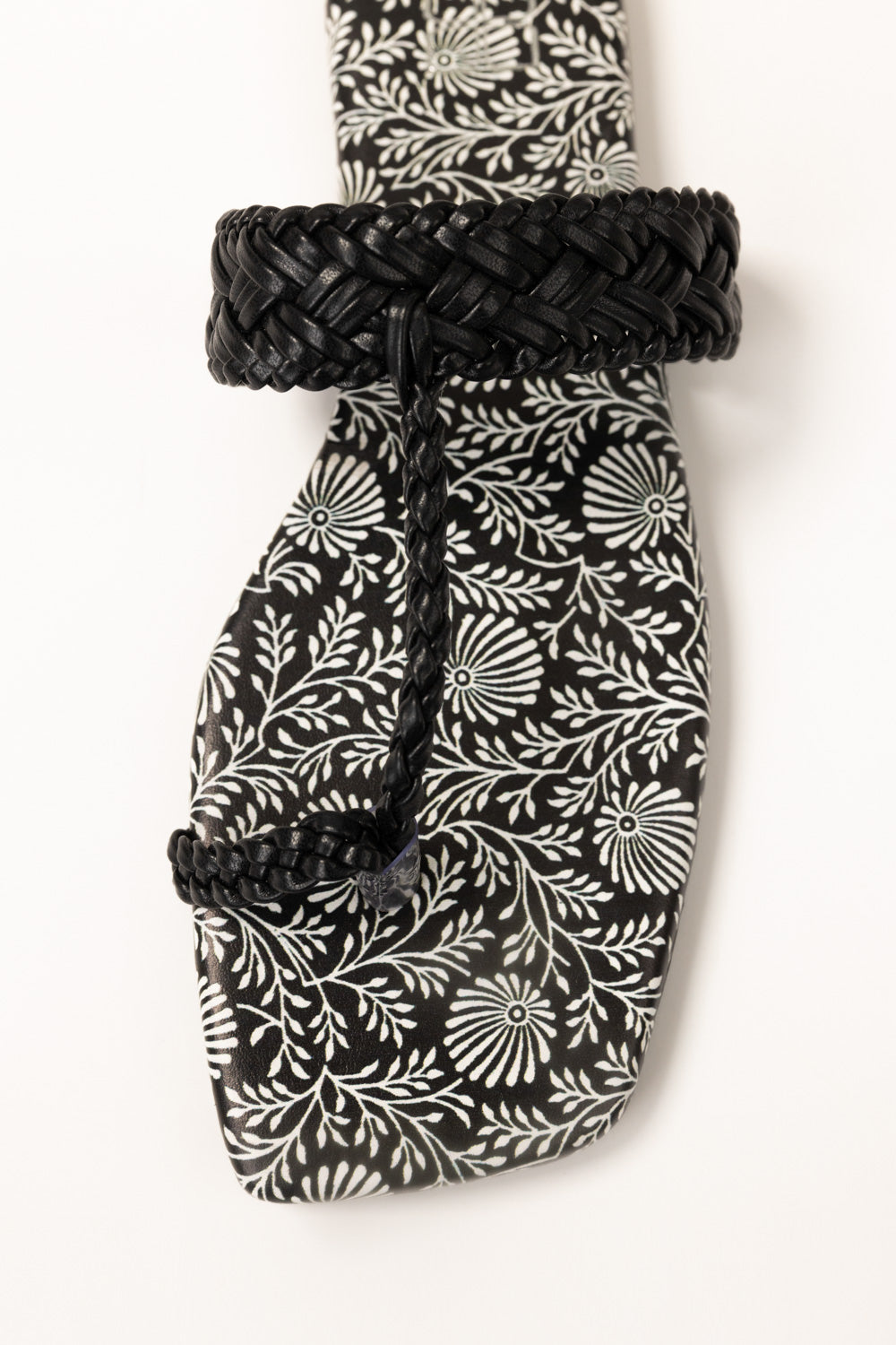 Black Kolhapuri