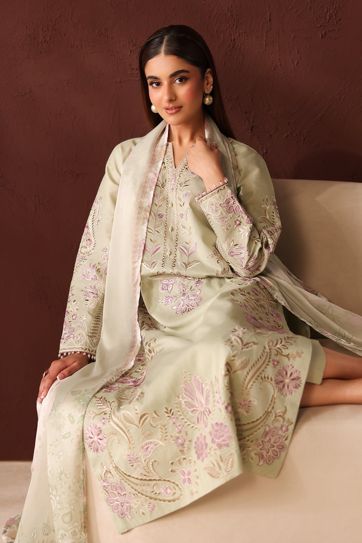 EMBROIDERED DOBBY LAWN UF-4482