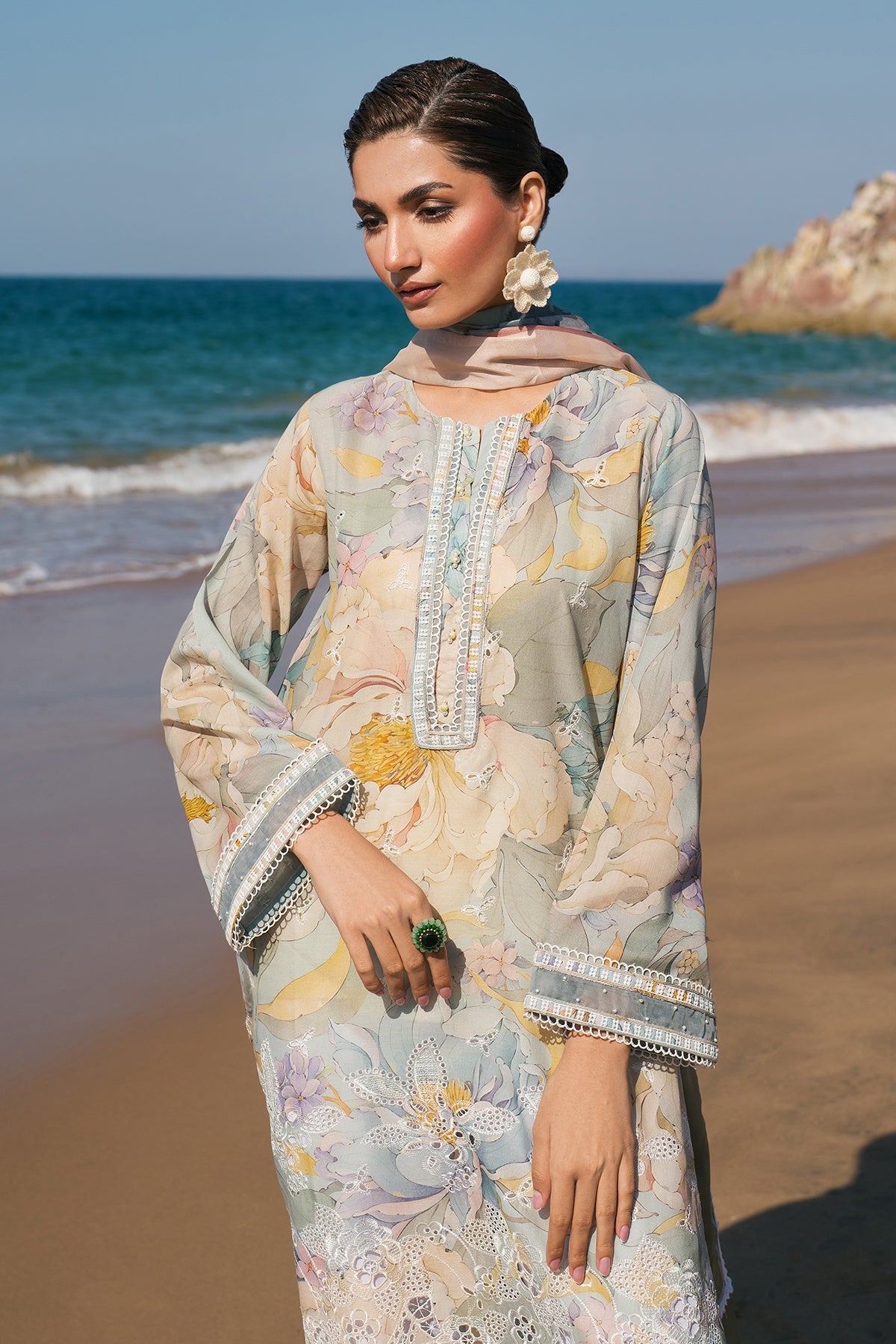 EMBROIDERED PRINTED LAWN UF-4121