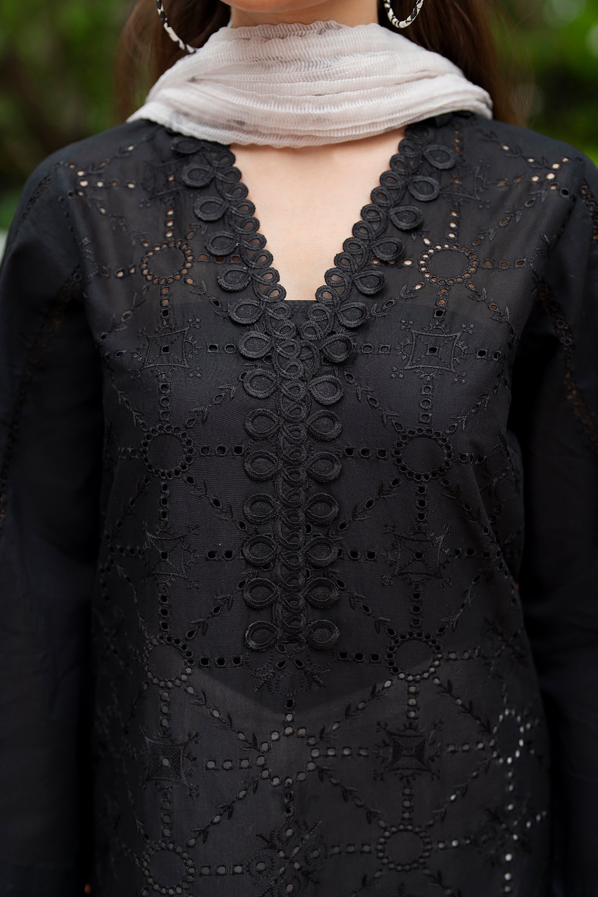 EMBROIDERED LAWN UF-4194