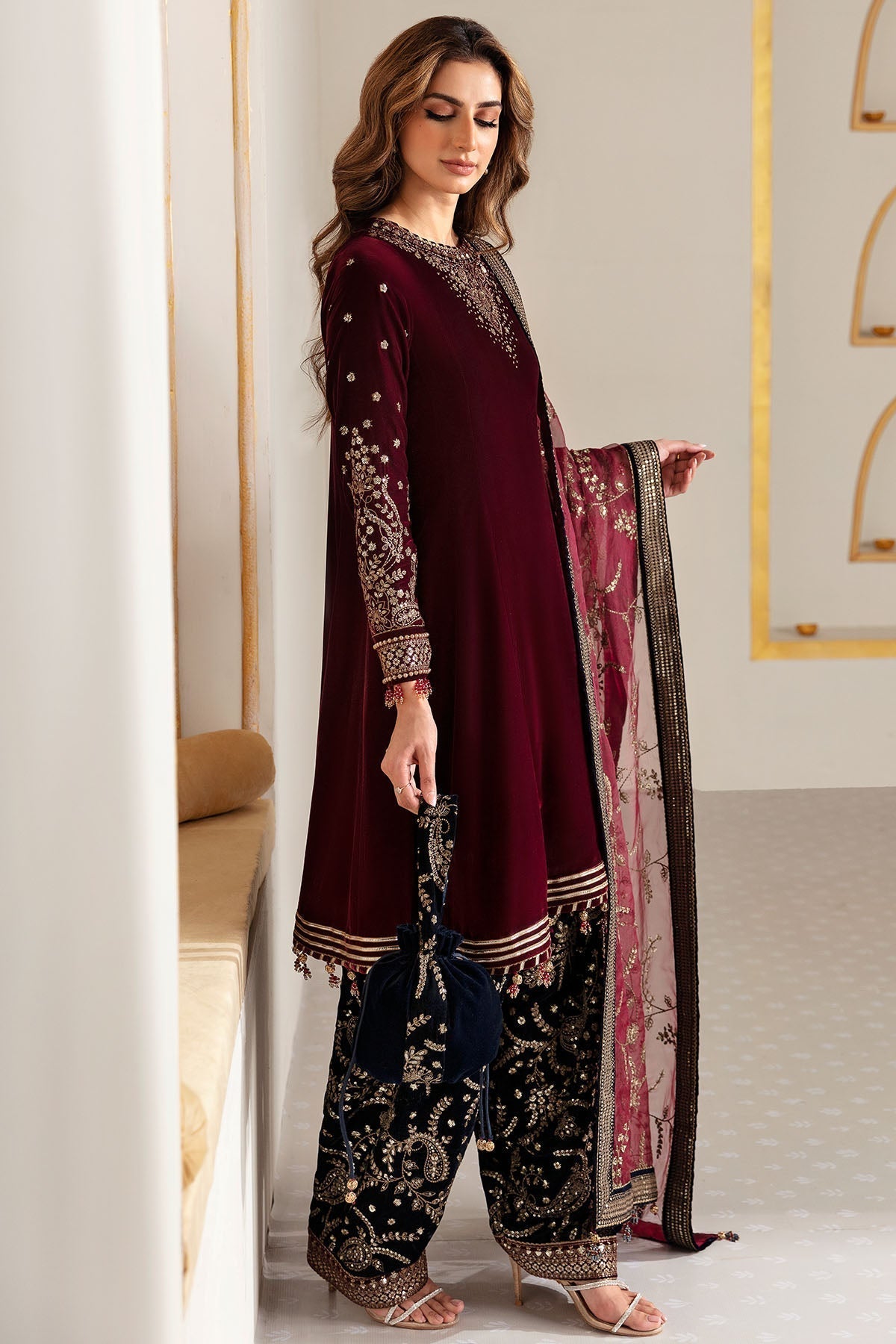 Jazmin – VF-2012 Style