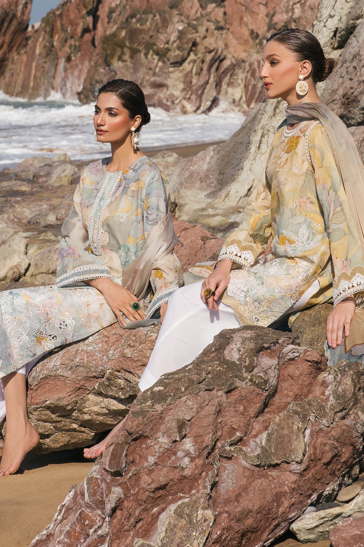 EMBROIDERED PRINTED LAWN UF-4121