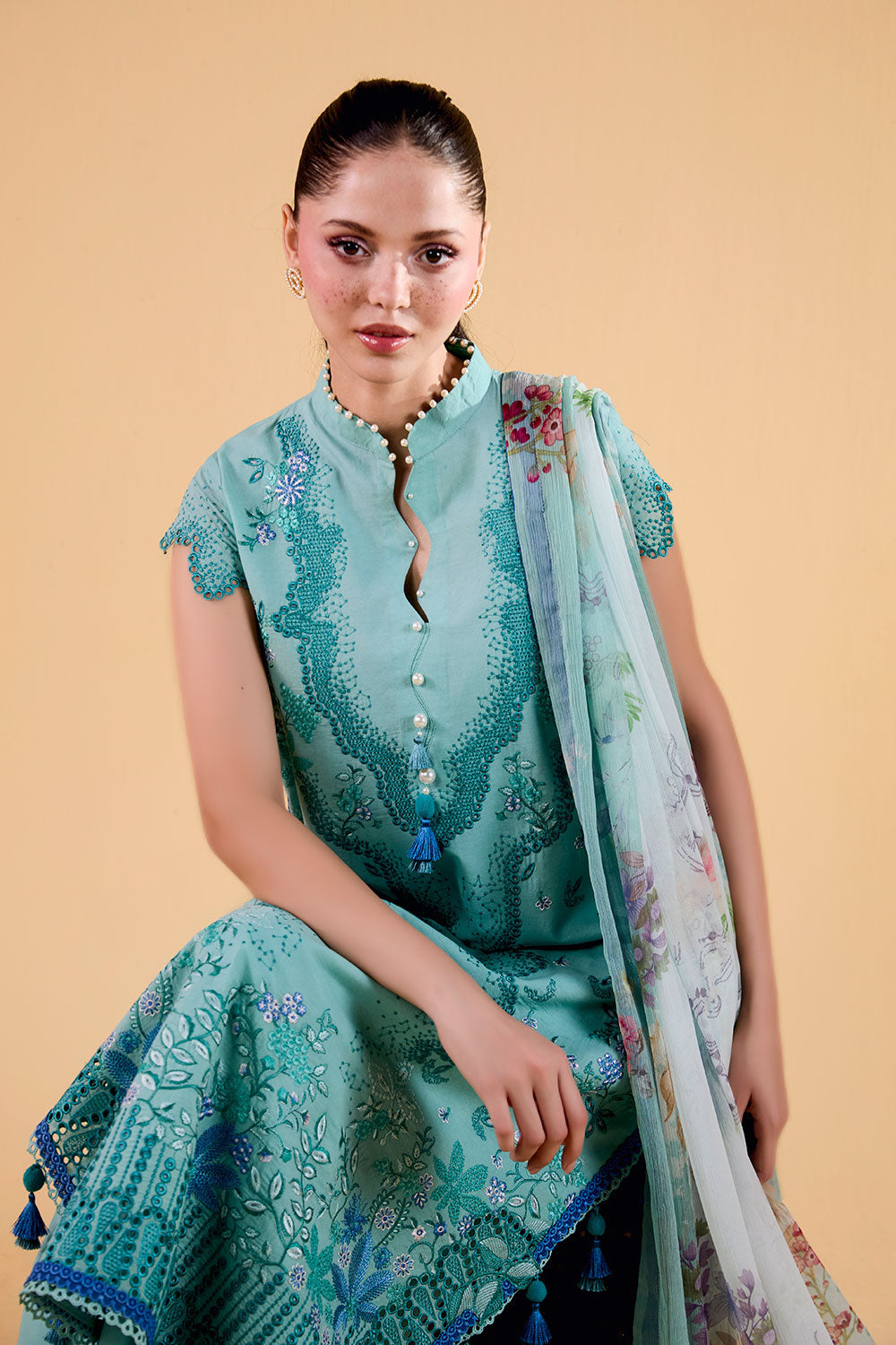 https://cdn.shopify.com/s/files/1/0380/1920/3117/files/4B-_4_2c44d140-1856-4675-bfe1-38b85ca25a0f.jpg?v=1777541167