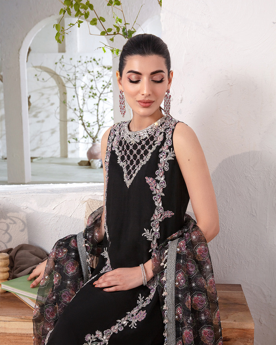 https://cdn.shopify.com/s/files/1/0262/2531/1795/files/4_91ac8bd5-144a-461d-911f-d1040e8bd95c.jpg?v=1713938553