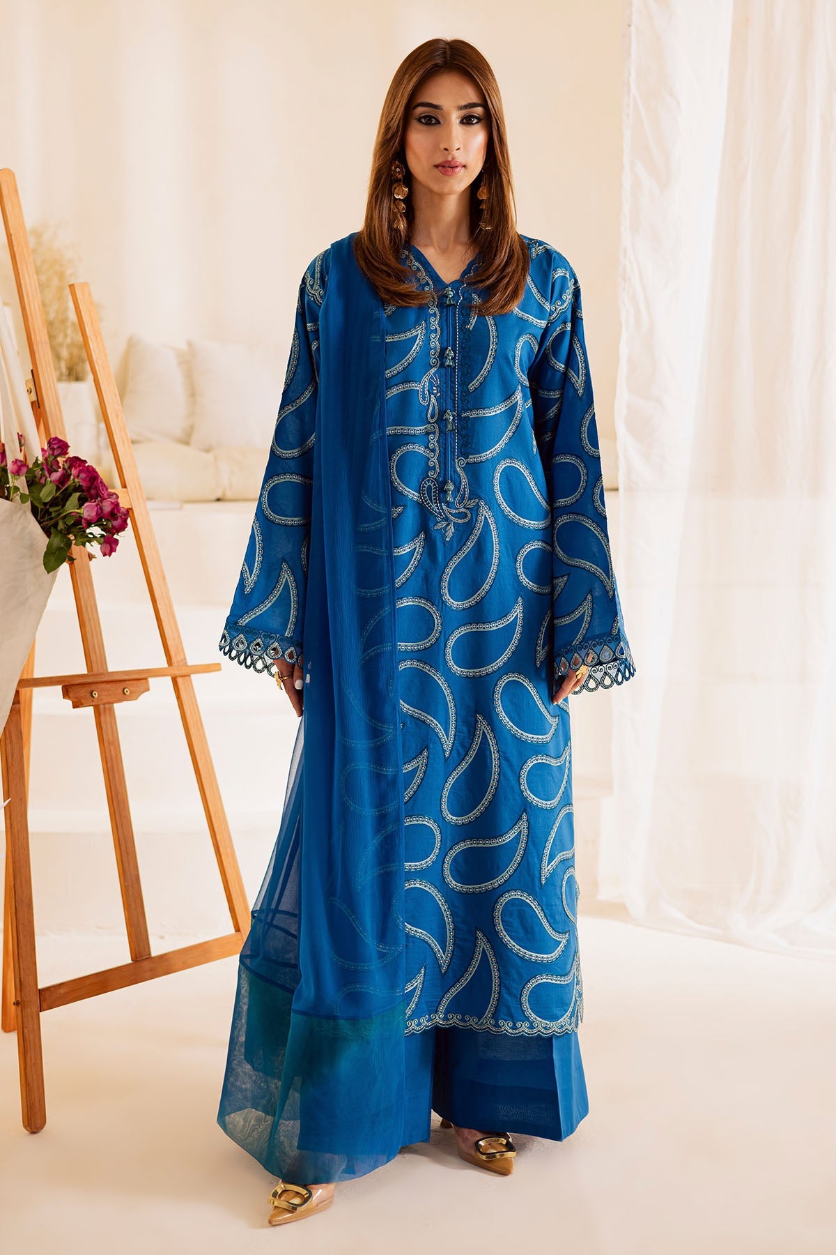 https://cdn.shopify.com/s/files/1/0551/9487/8152/files/4_2555236d-5776-48cf-824f-1de05debcf1f.jpg?v=1752051097