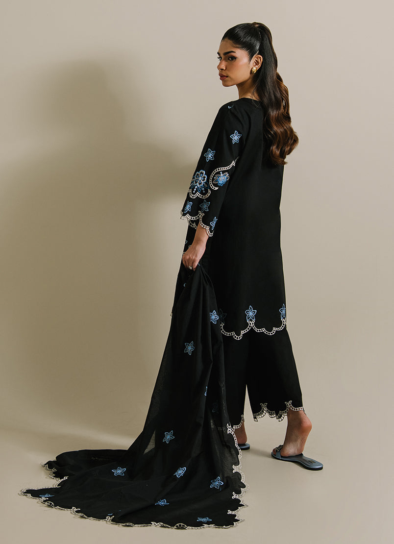 3Pc Embroidered Suit