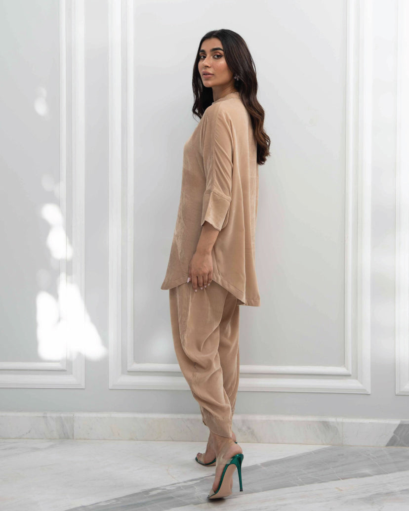 https://cdn.shopify.com/s/files/1/0643/9449/4197/files/4_5a2fc97a-f167-4851-8783-94f77aba76ef.jpg?v=1733139151