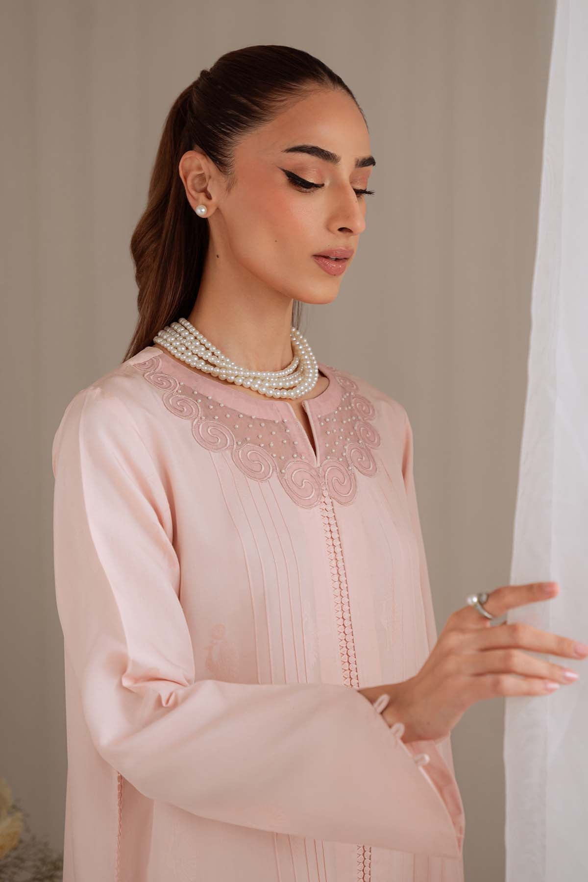 https://cdn.shopify.com/s/files/1/0551/9487/8152/files/4_87b3a5ec-6df2-4054-99a0-674e93c172bf.jpg?v=1759742170