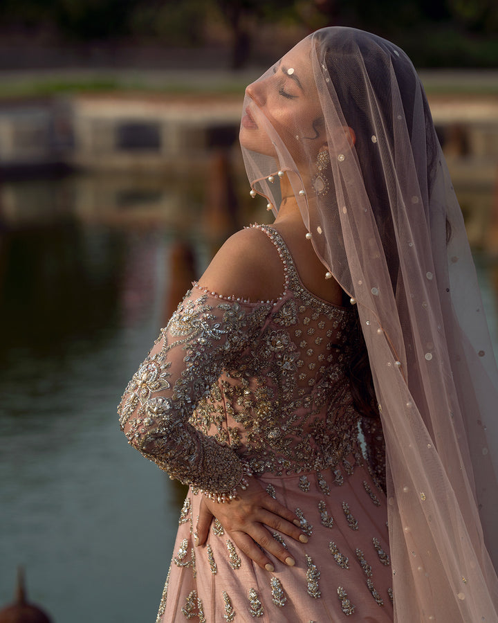 Faiza Saqlain – Aysana Style