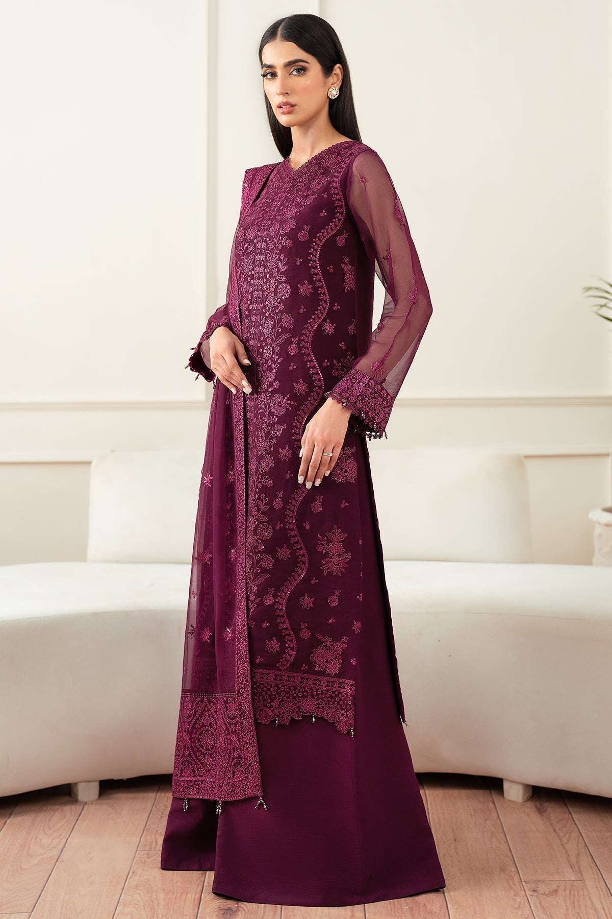 Farasha – Regal Violet Style