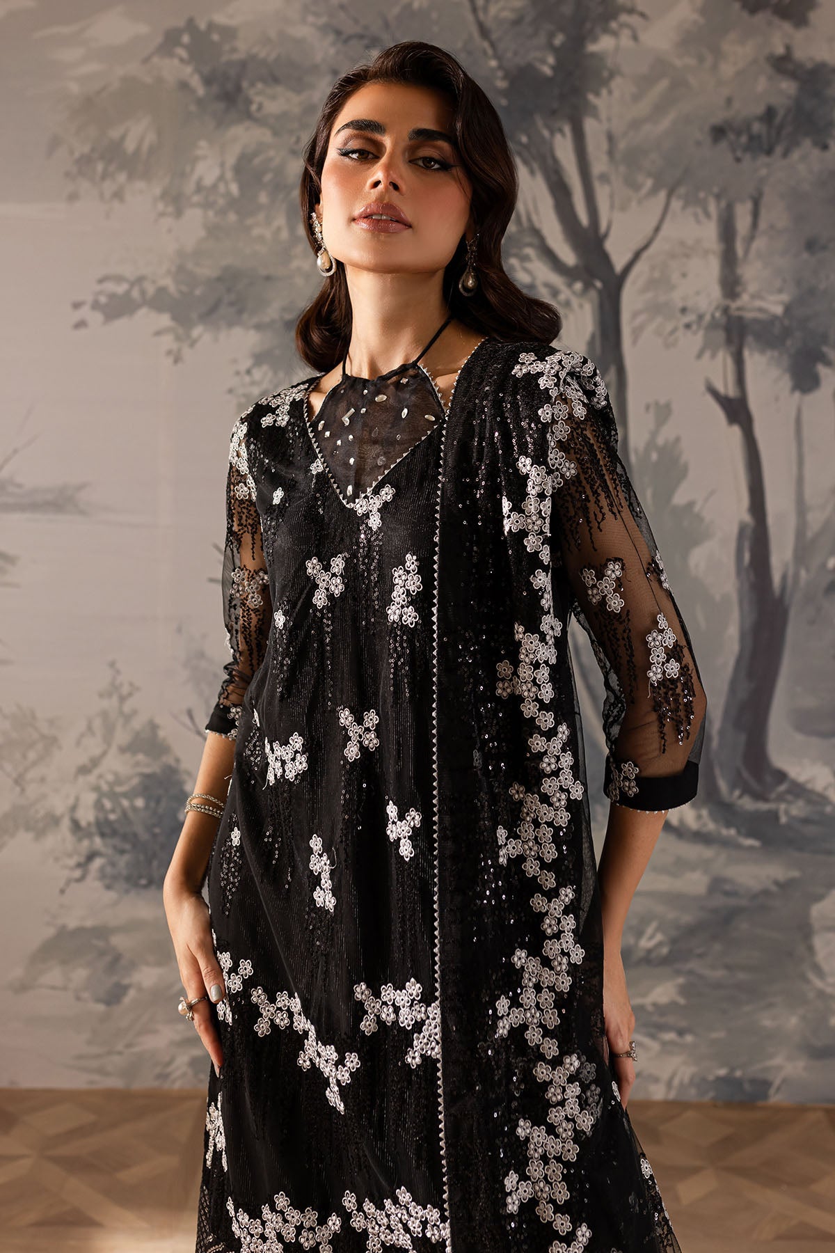 https://cdn.shopify.com/s/files/1/0551/9487/8152/files/4_b72d6c89-12eb-43df-bd72-41f8978cc508.jpg?v=1735821879