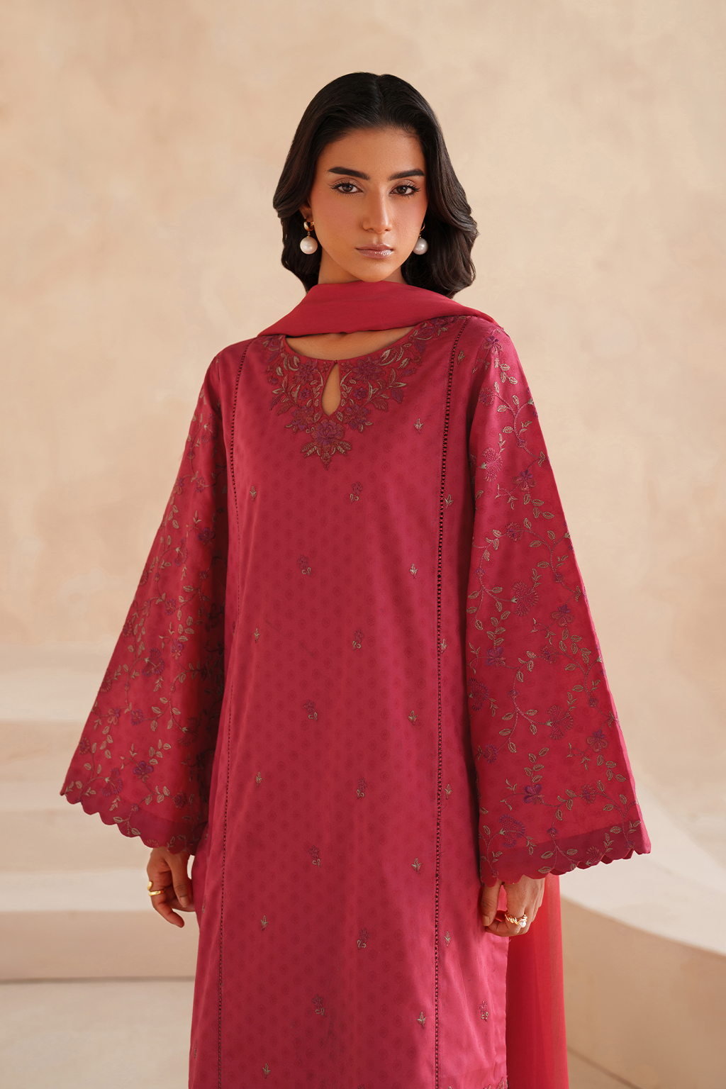 UE-596 Embroidered Lawn
