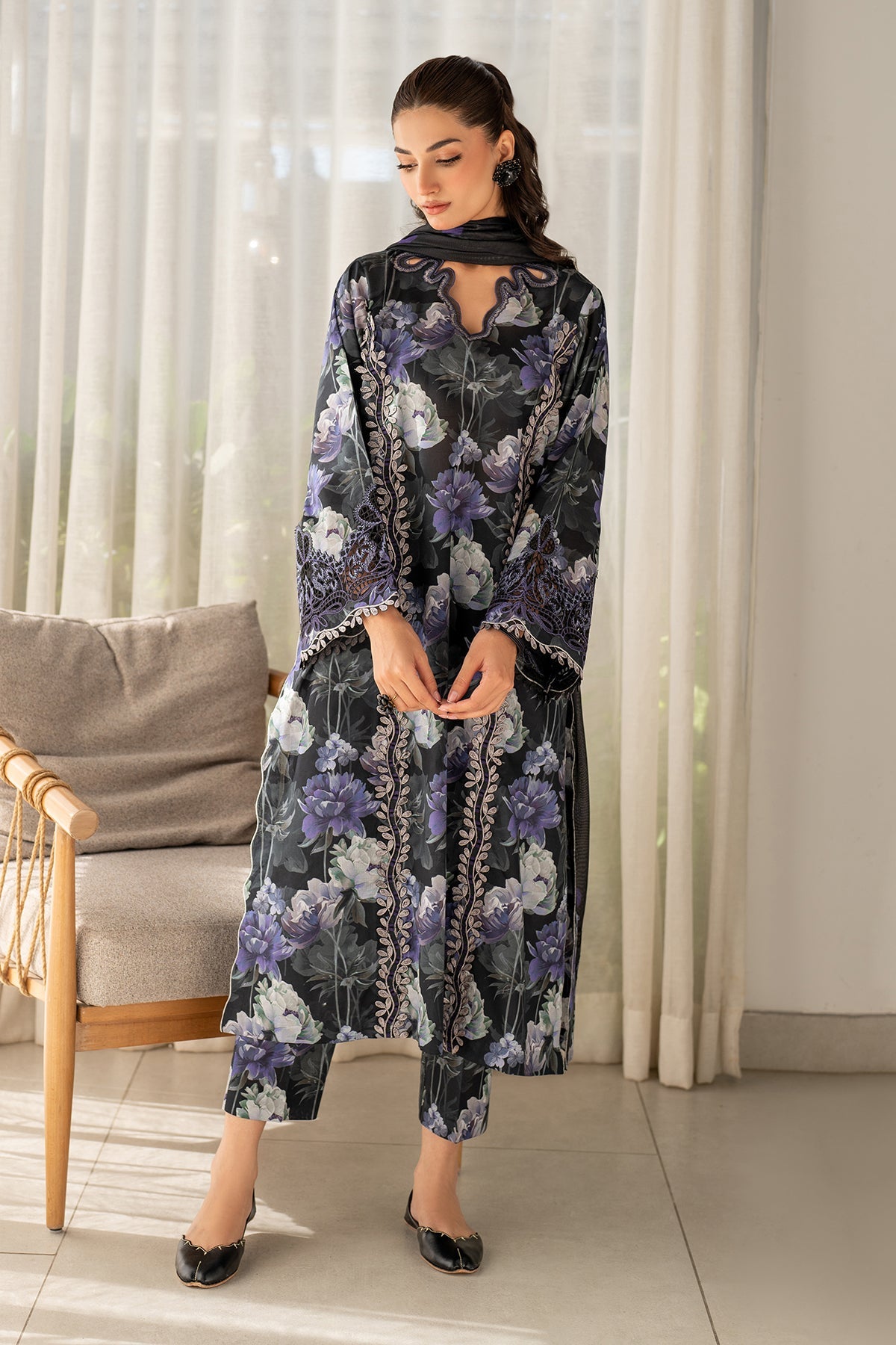 EMBROIDERED PRINTED LAWN SF-4093