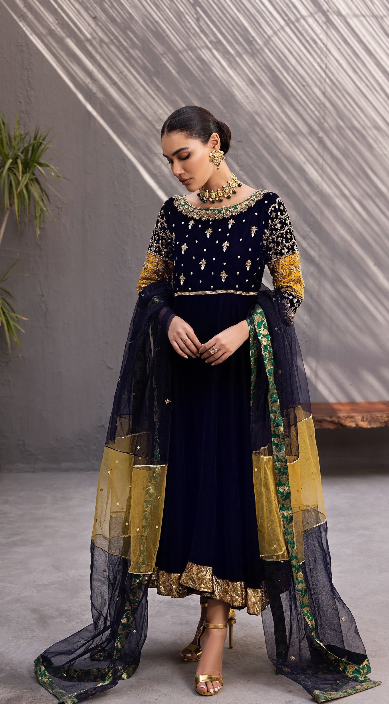 https://cdn.shopify.com/s/files/1/0654/4313/5706/products/51.jpg?v=1656944209